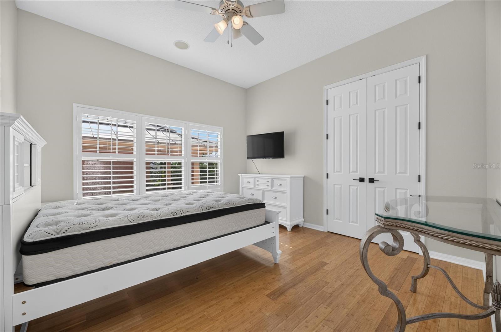 825 ISLEBAY DRIVE, Apollo Beach, FL 33572