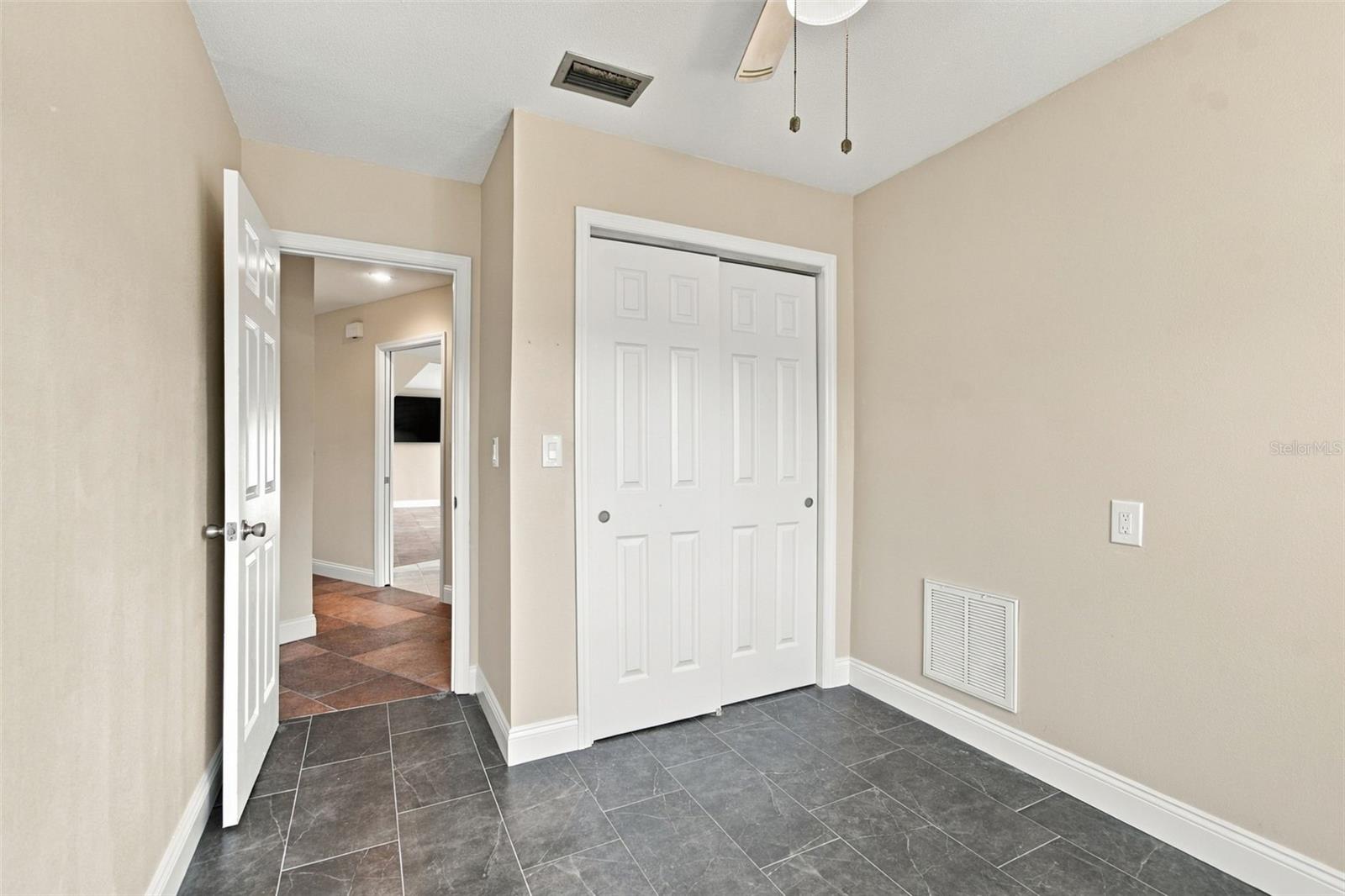 5300 PILOTS PLACE, New Port Richey, FL 34652