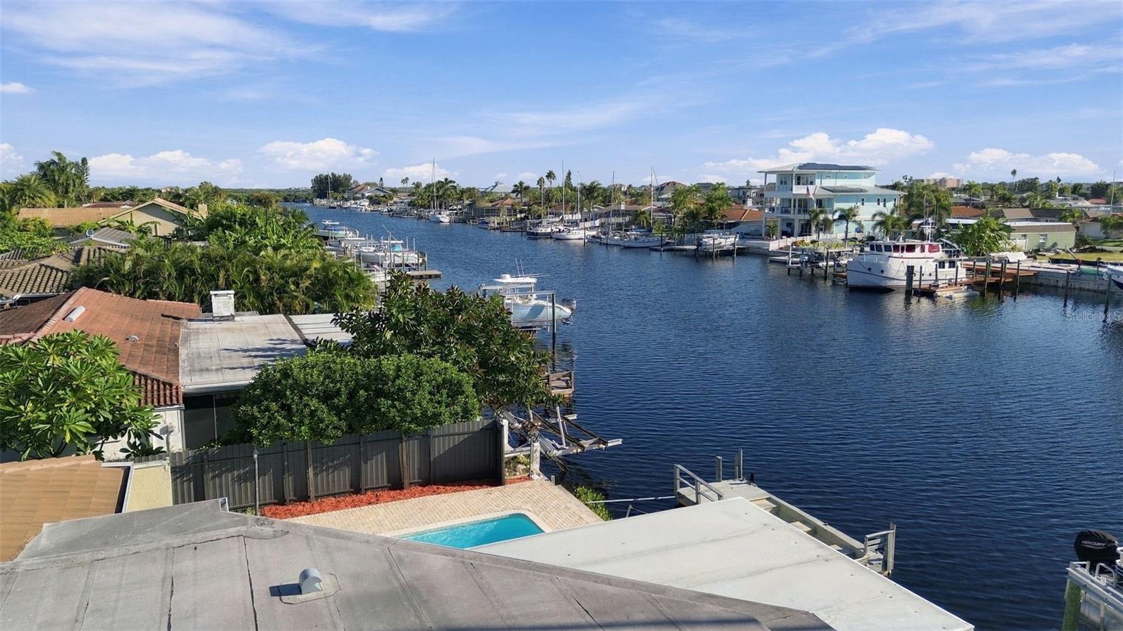 5300 PILOTS PLACE, New Port Richey, FL 34652