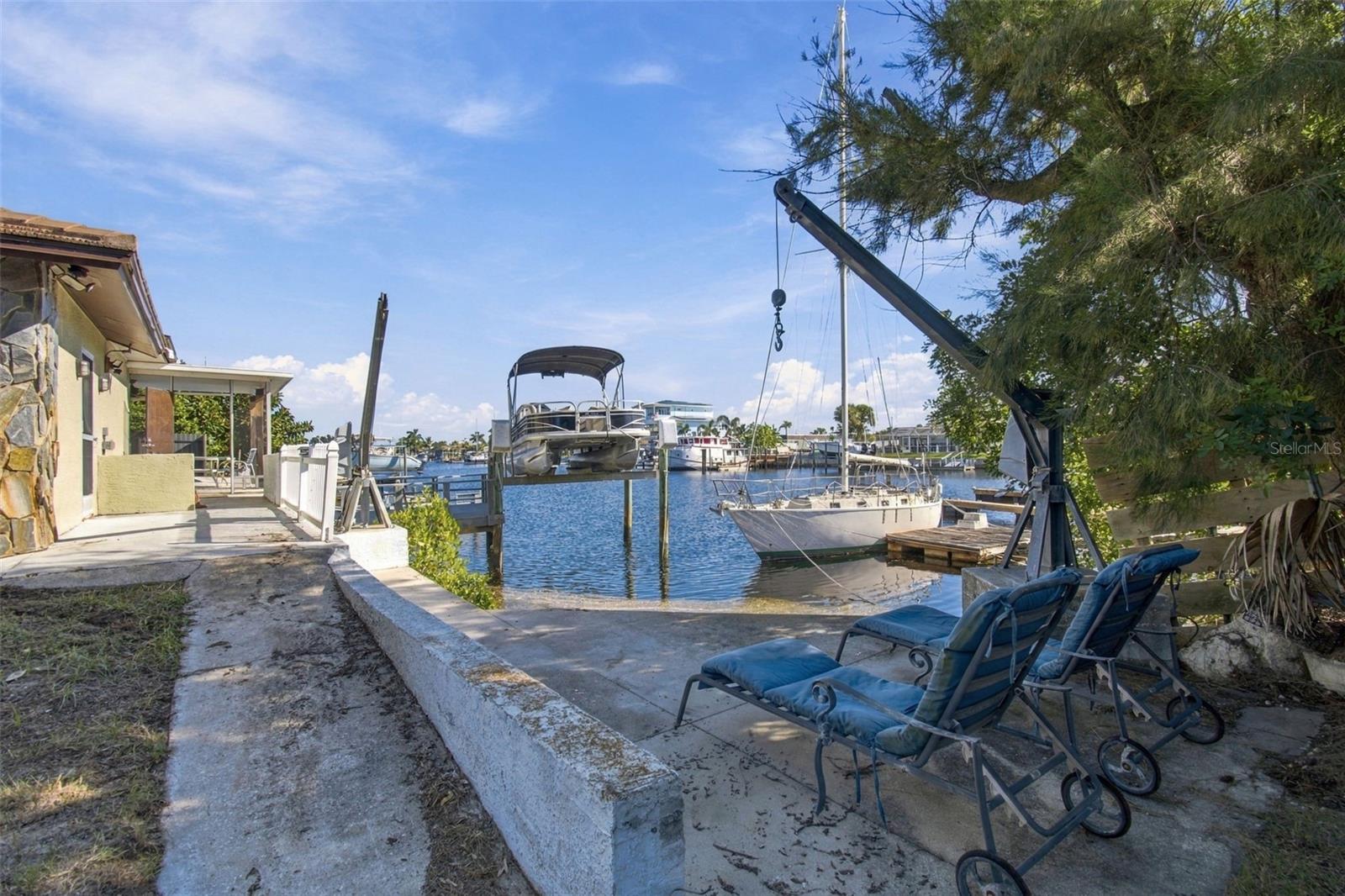 5300 PILOTS PLACE, New Port Richey, FL 34652