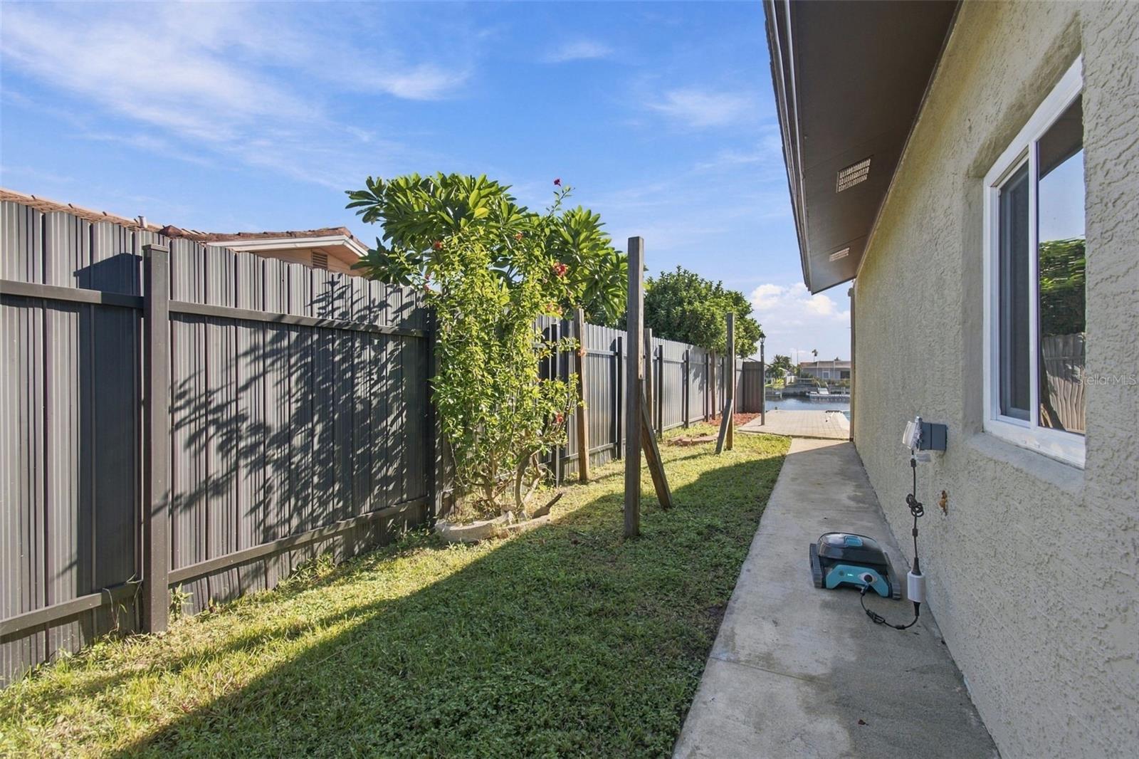 5300 PILOTS PLACE, New Port Richey, FL 34652