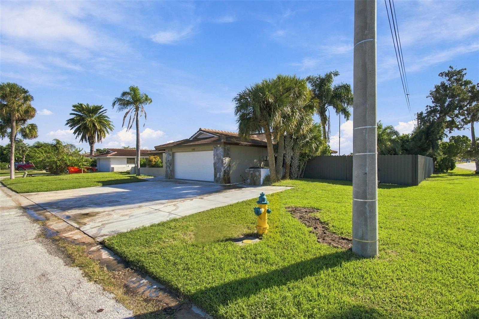 5300 PILOTS PLACE, New Port Richey, FL 34652