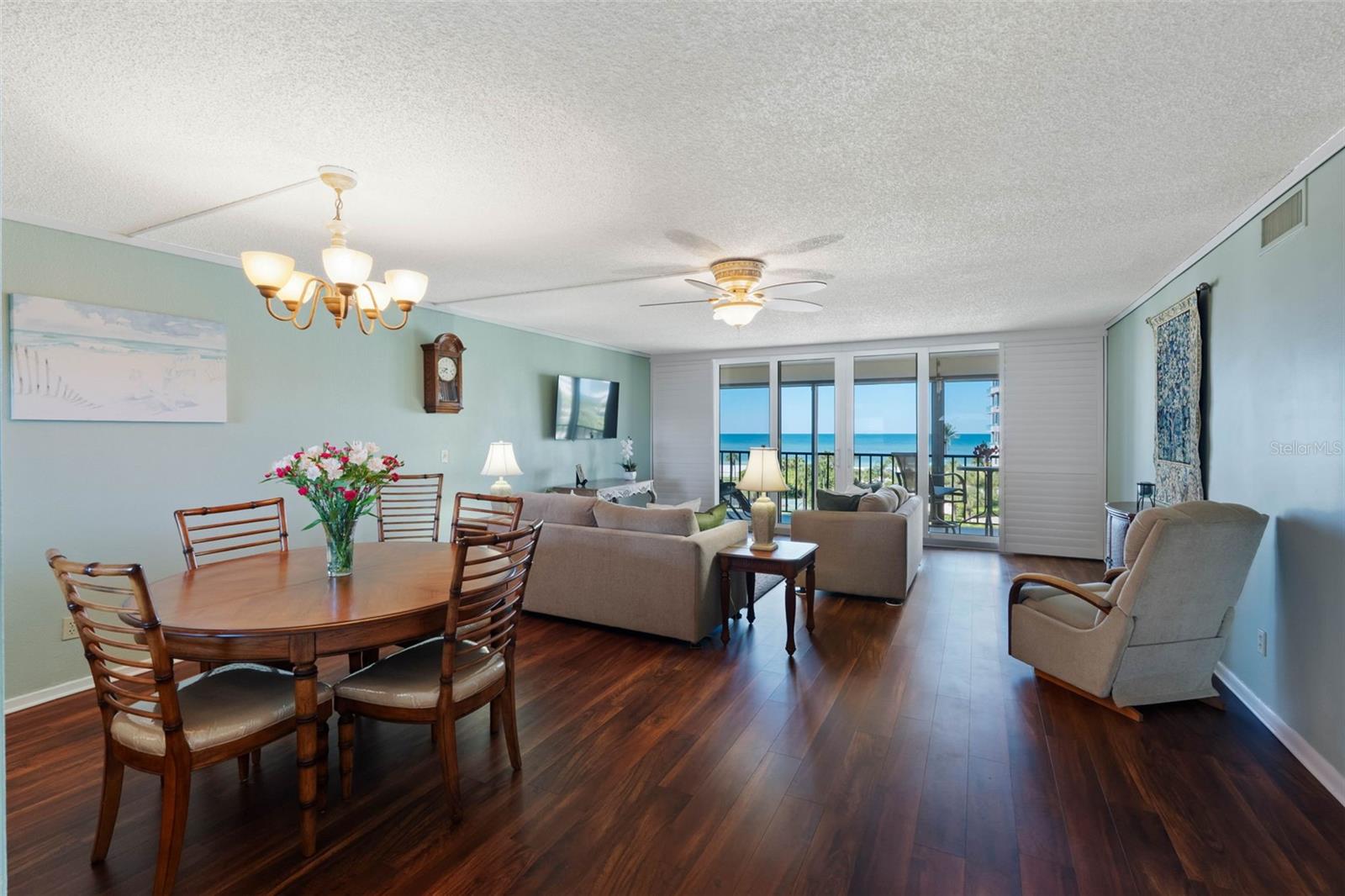 1581 GULF BOULEVARD, #403N, Clearwater, FL 33767 1581 GULF BOULEVARD, #403N, Clearwater, FL 33767