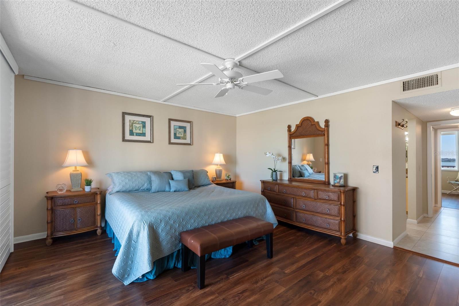 1581 GULF BOULEVARD, #403N, Clearwater, FL 33767
