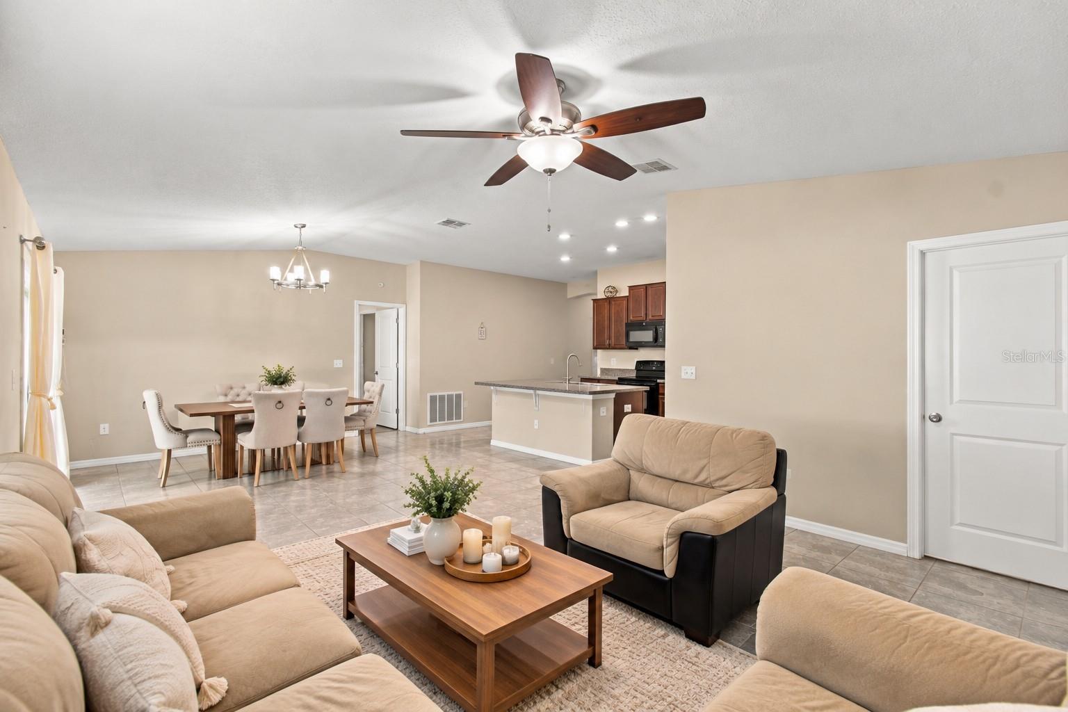 3808 KEARSNEY ABBEY CIRCLE, Dover, FL 33527