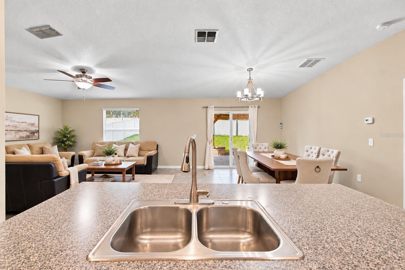 3808 KEARSNEY ABBEY CIRCLE, Dover, FL 33527