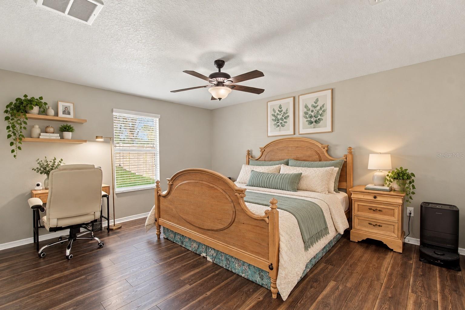3808 KEARSNEY ABBEY CIRCLE, Dover, FL 33527