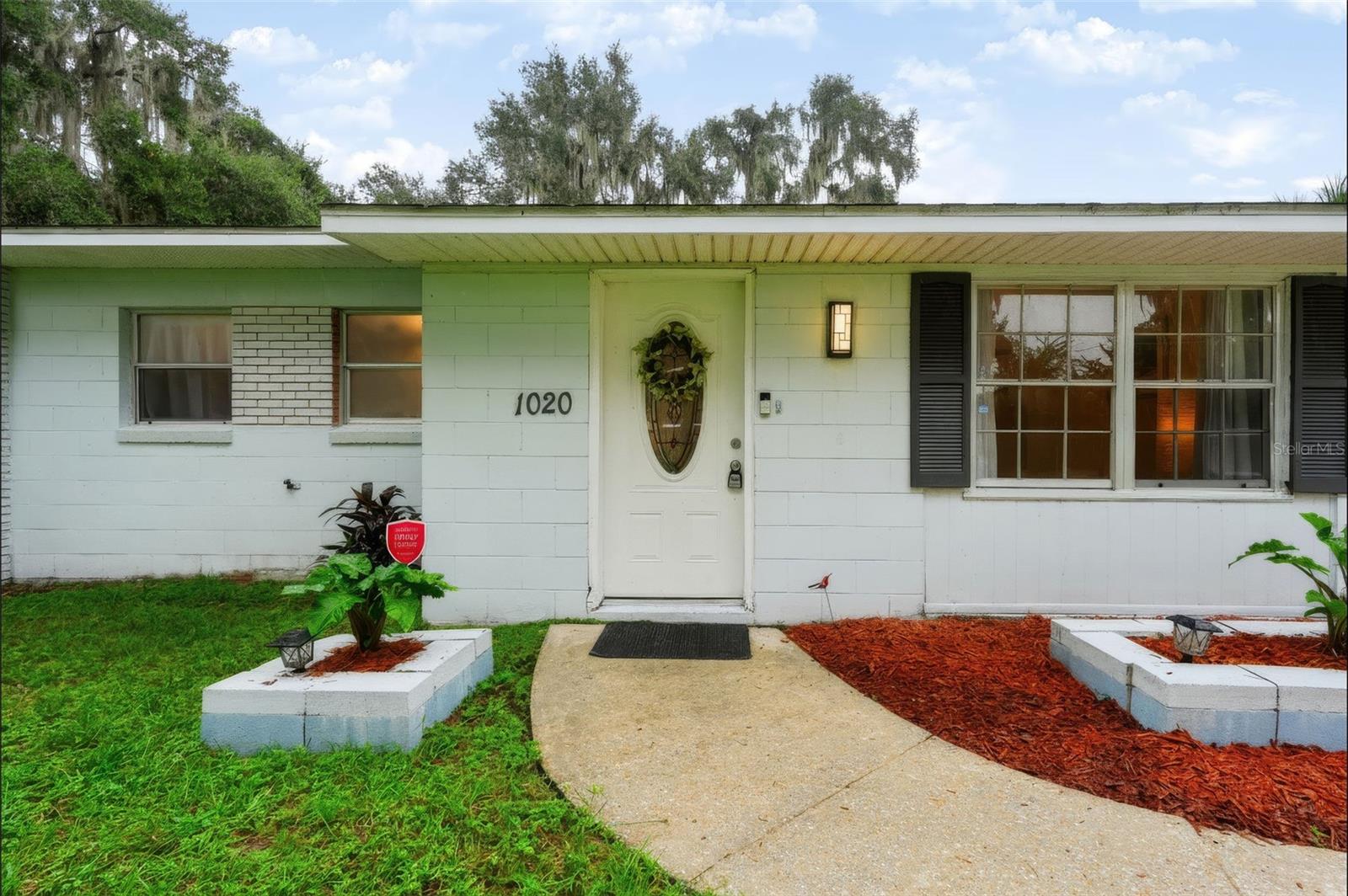 1020 COTTONWOOD STREET, Leesburg, FL 34748 1020 COTTONWOOD STREET, Leesburg, FL 34748