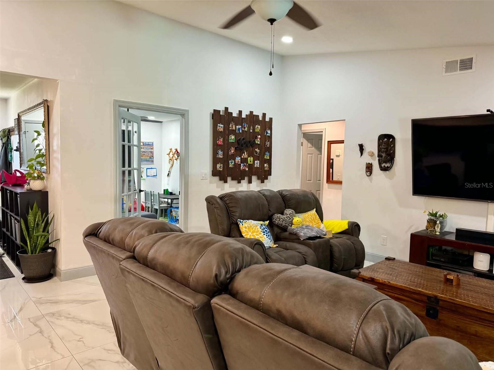 3414 CADE LANE, Valrico, FL 33596