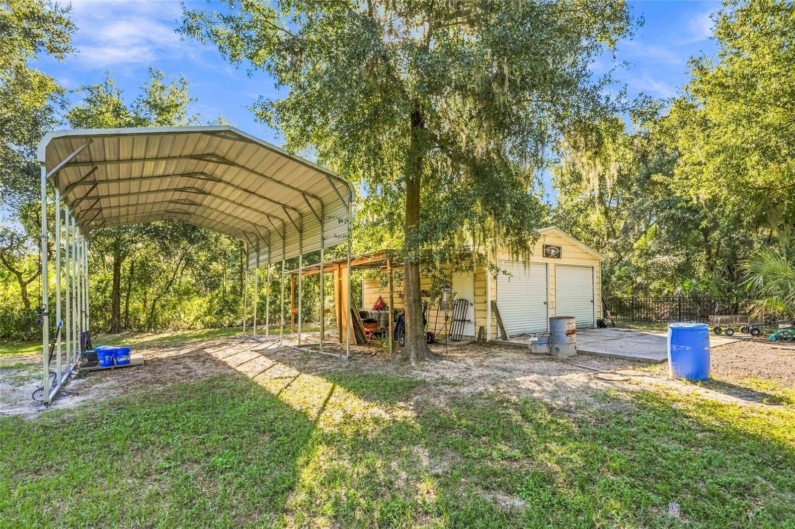 8416 SOUTHWOOD OAKS STREET, Lithia, FL 33547