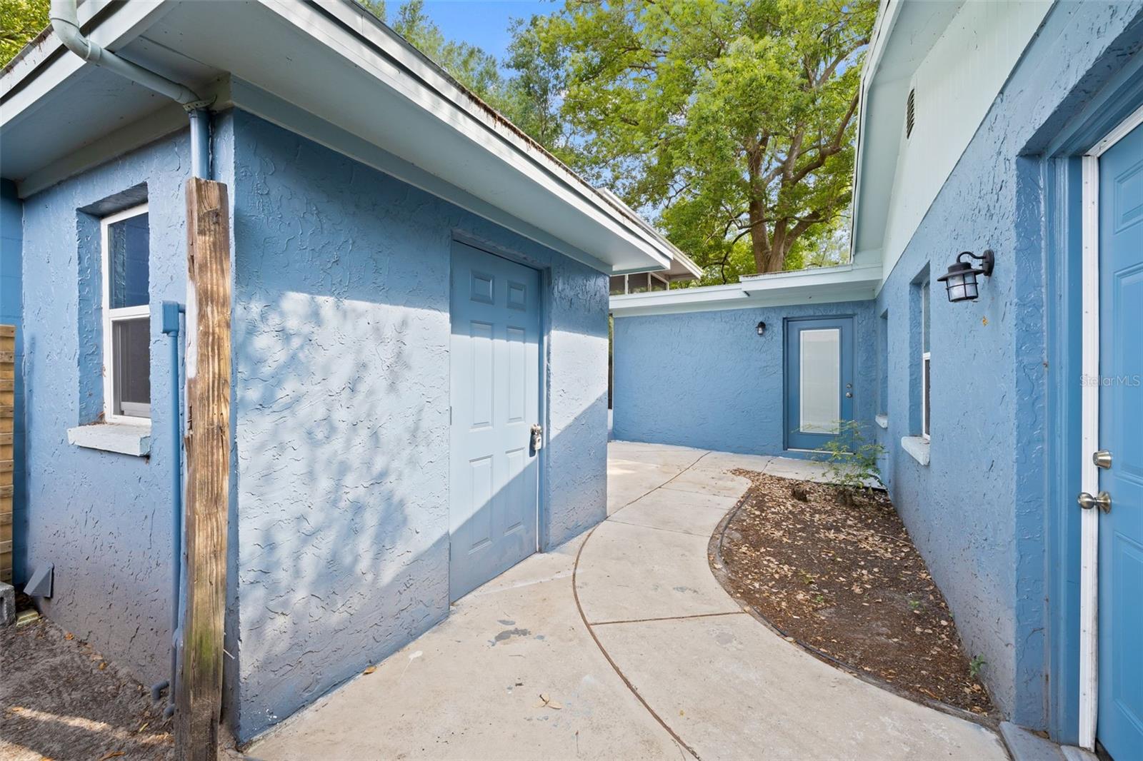 5707 N 15TH STREET, Tampa, FL 33610