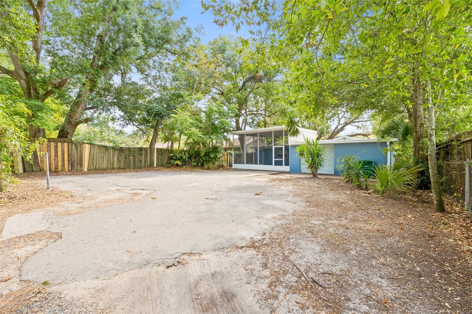 5707 N 15TH STREET, Tampa, FL 33610