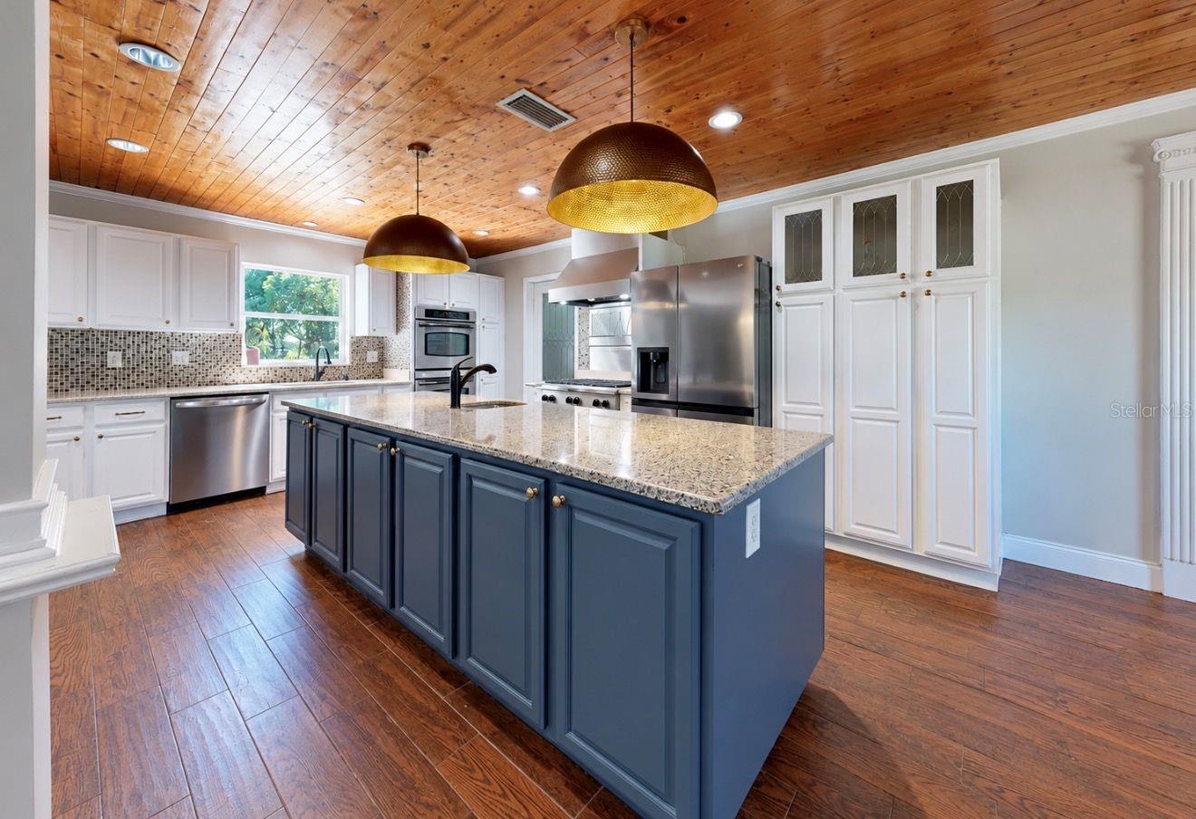2510 FRITZKE ROAD, Dover, FL 33527