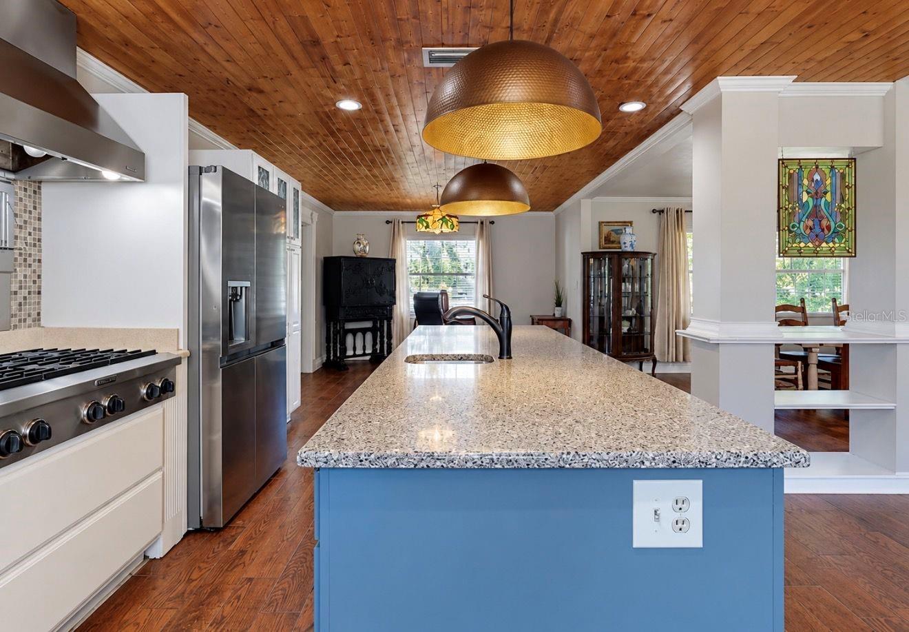 2510 FRITZKE ROAD, Dover, FL 33527