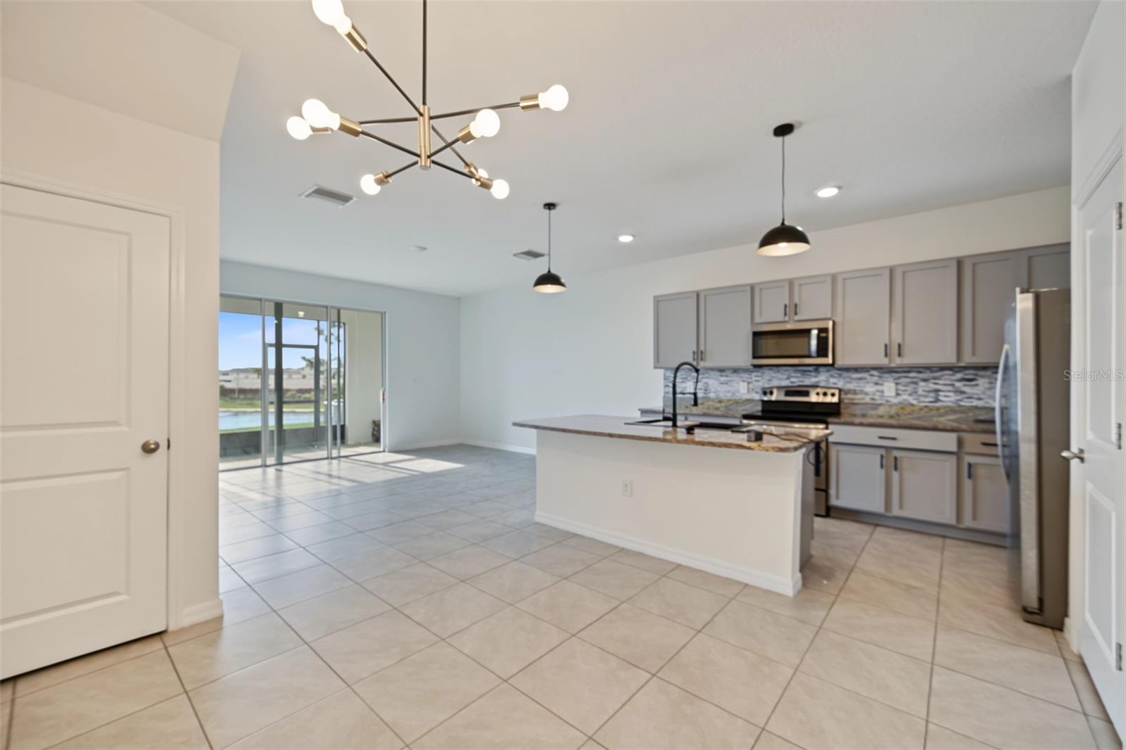 136 MANGROVE SHADE CIRCLE, Apollo Beach, FL 33572