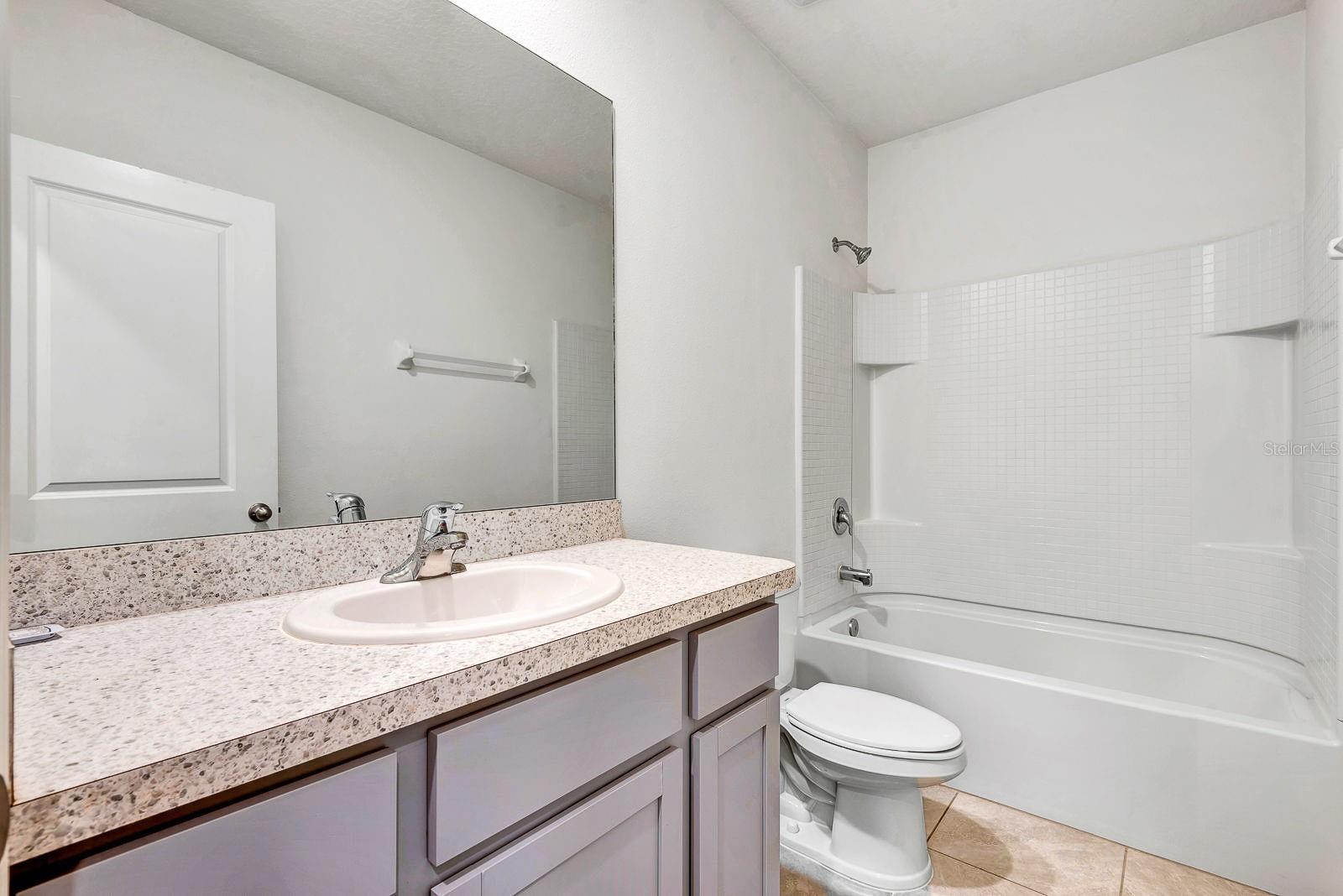 136 MANGROVE SHADE CIRCLE, Apollo Beach, FL 33572
