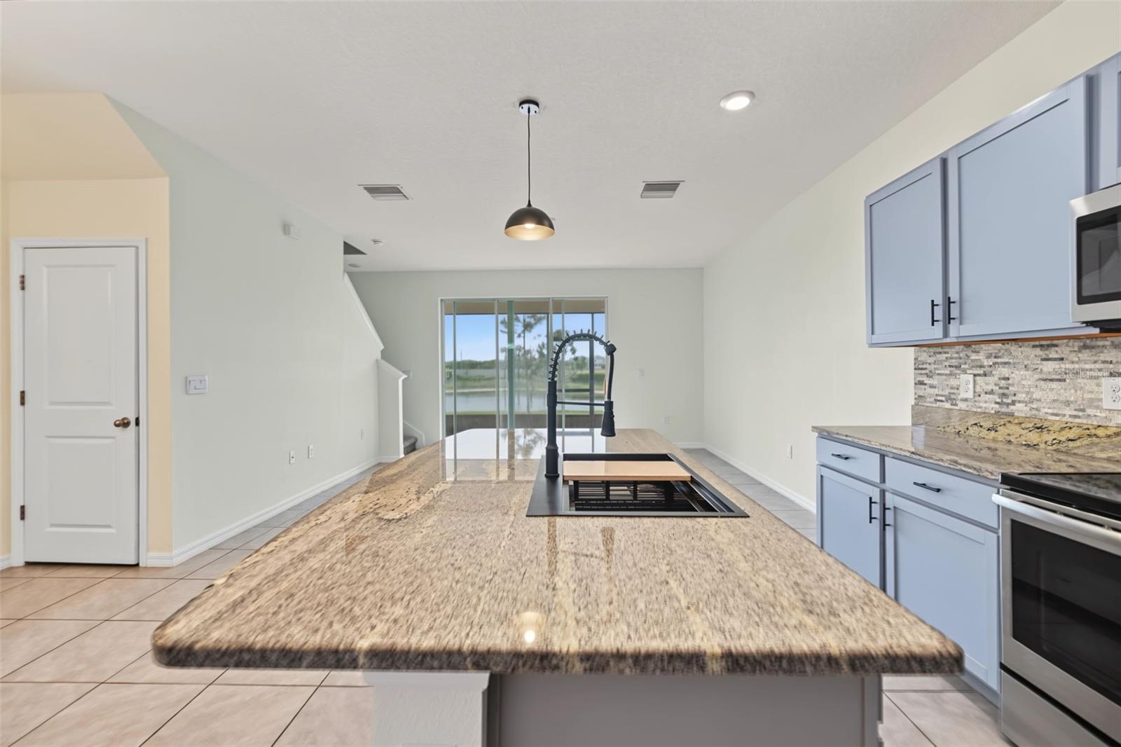 136 MANGROVE SHADE CIRCLE, Apollo Beach, FL 33572
