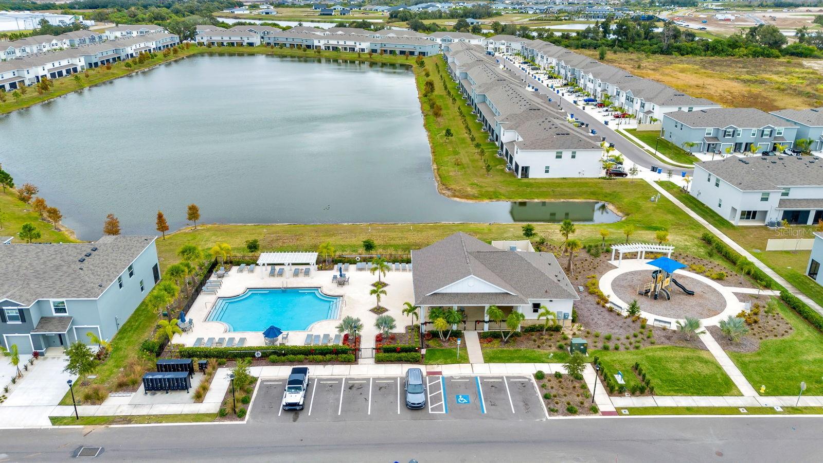 136 MANGROVE SHADE CIRCLE, Apollo Beach, FL 33572