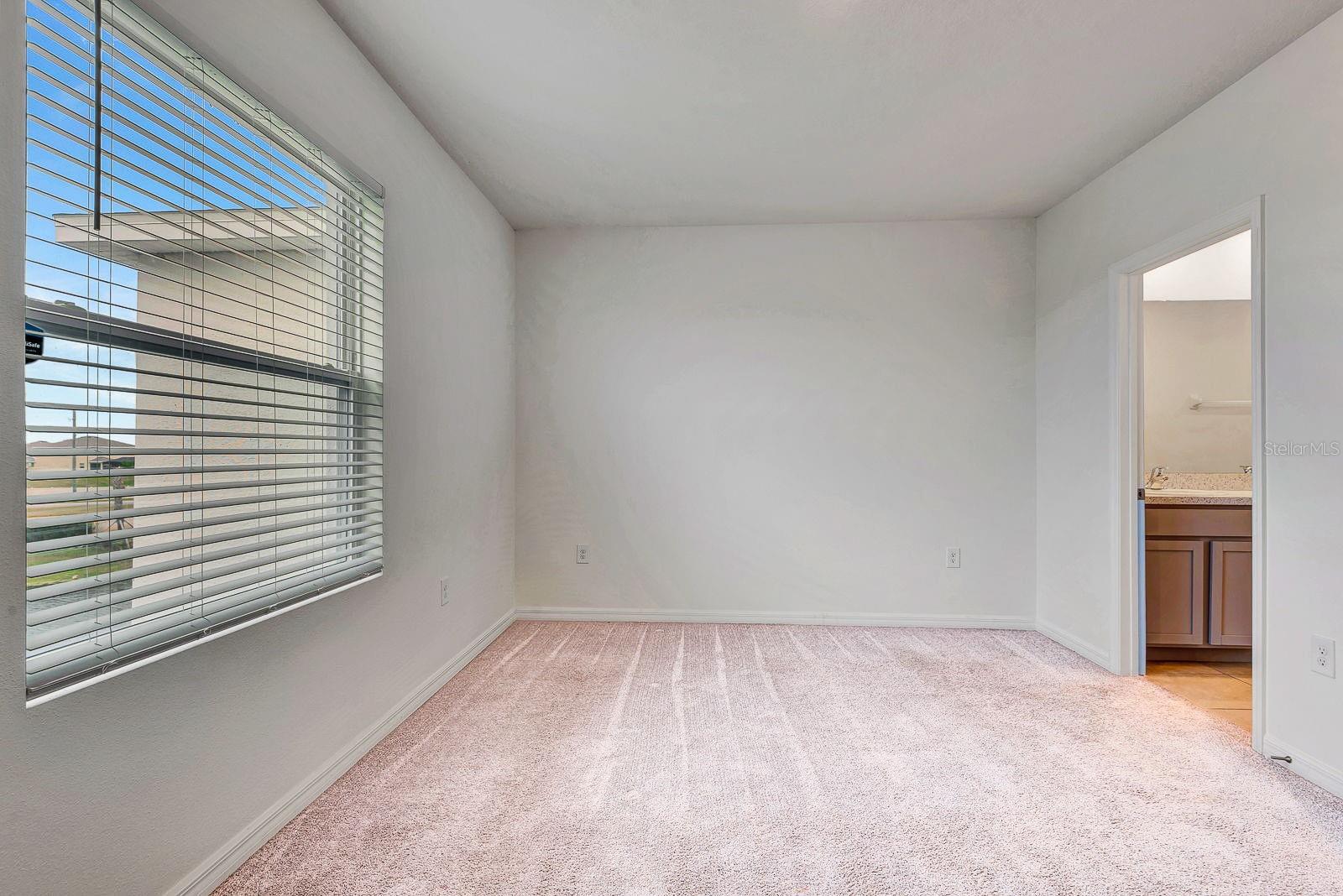 136 MANGROVE SHADE CIRCLE, Apollo Beach, FL 33572