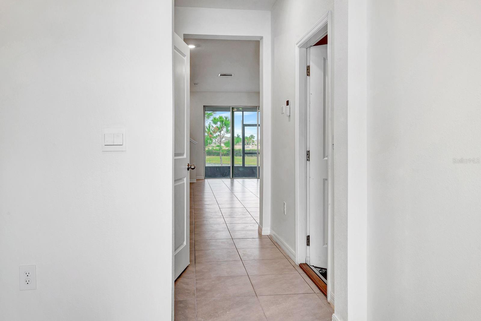 136 MANGROVE SHADE CIRCLE, Apollo Beach, FL 33572
