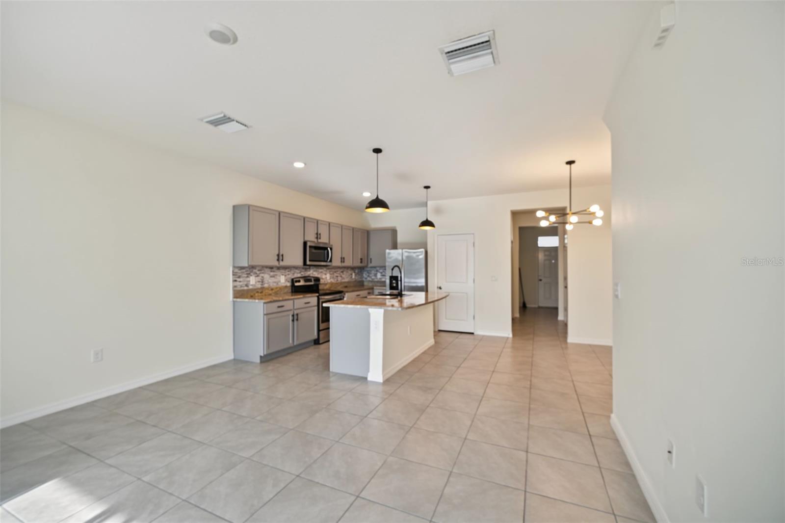 136 MANGROVE SHADE CIRCLE, Apollo Beach, FL 33572