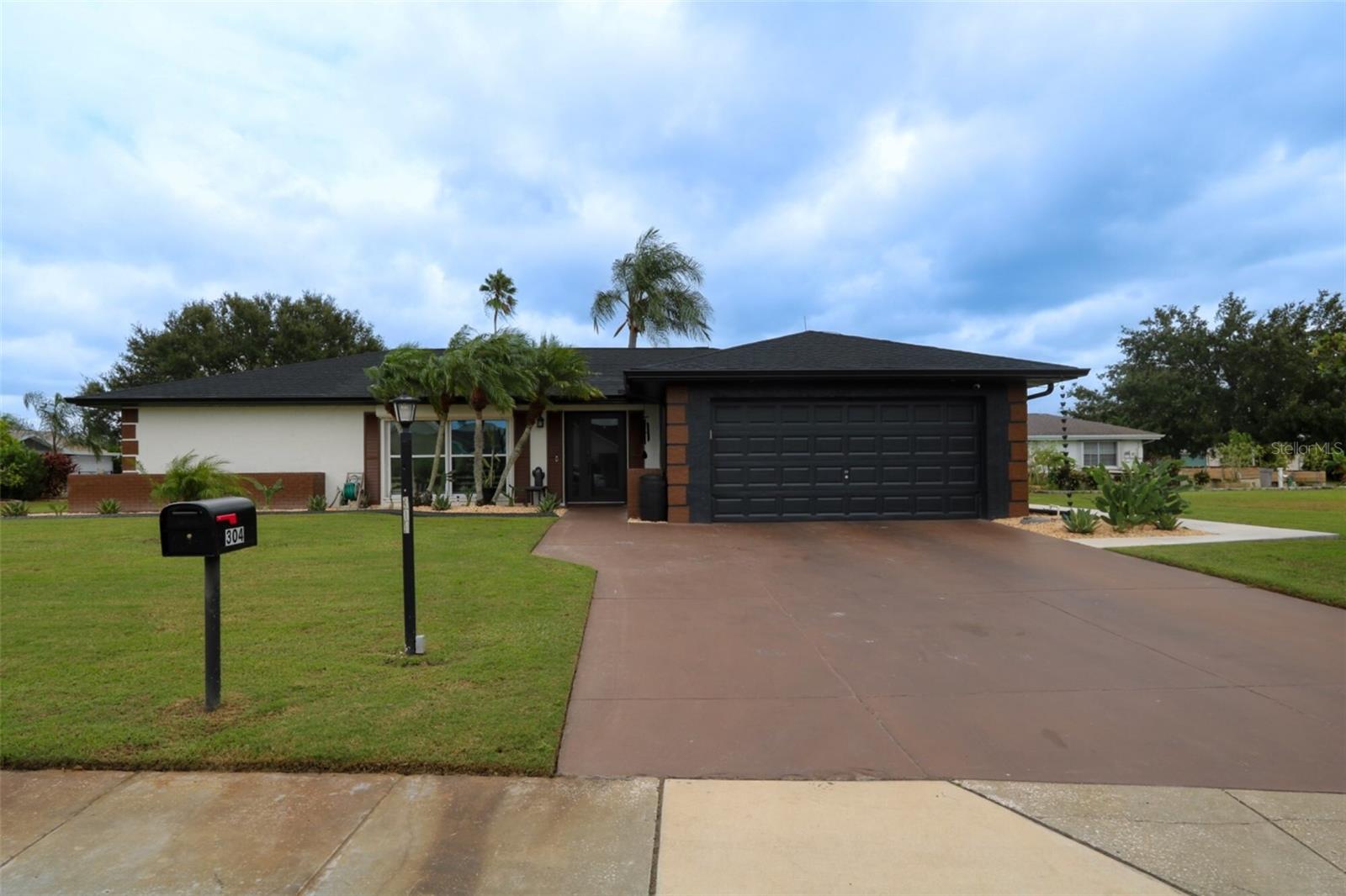 304 BROCKFIELD DRIVE, Sun City Center, FL 33573