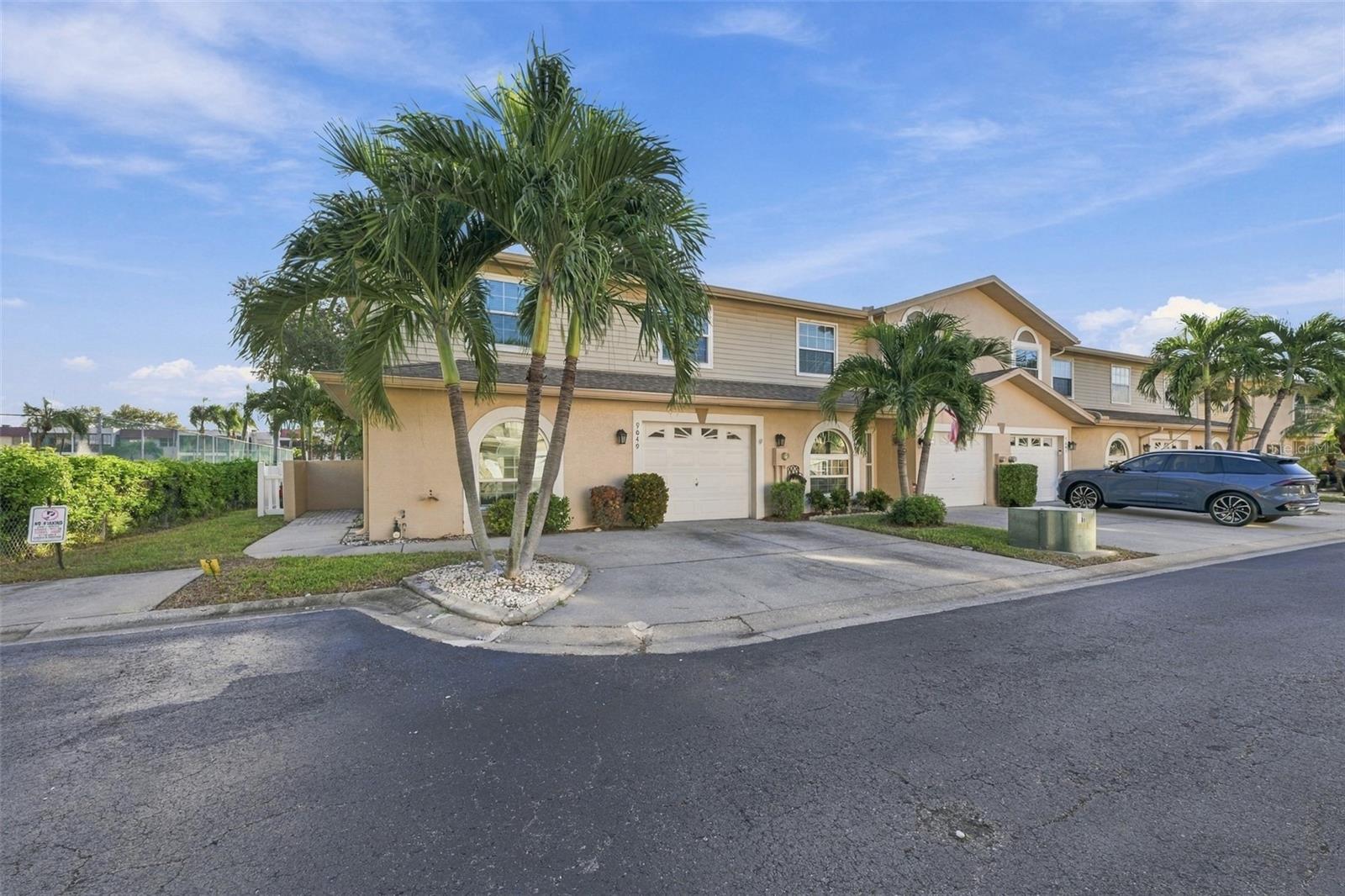 9049 ANTIGUA DRIVE, Seminole, FL 33777 9049 ANTIGUA DRIVE, Seminole, FL 33777