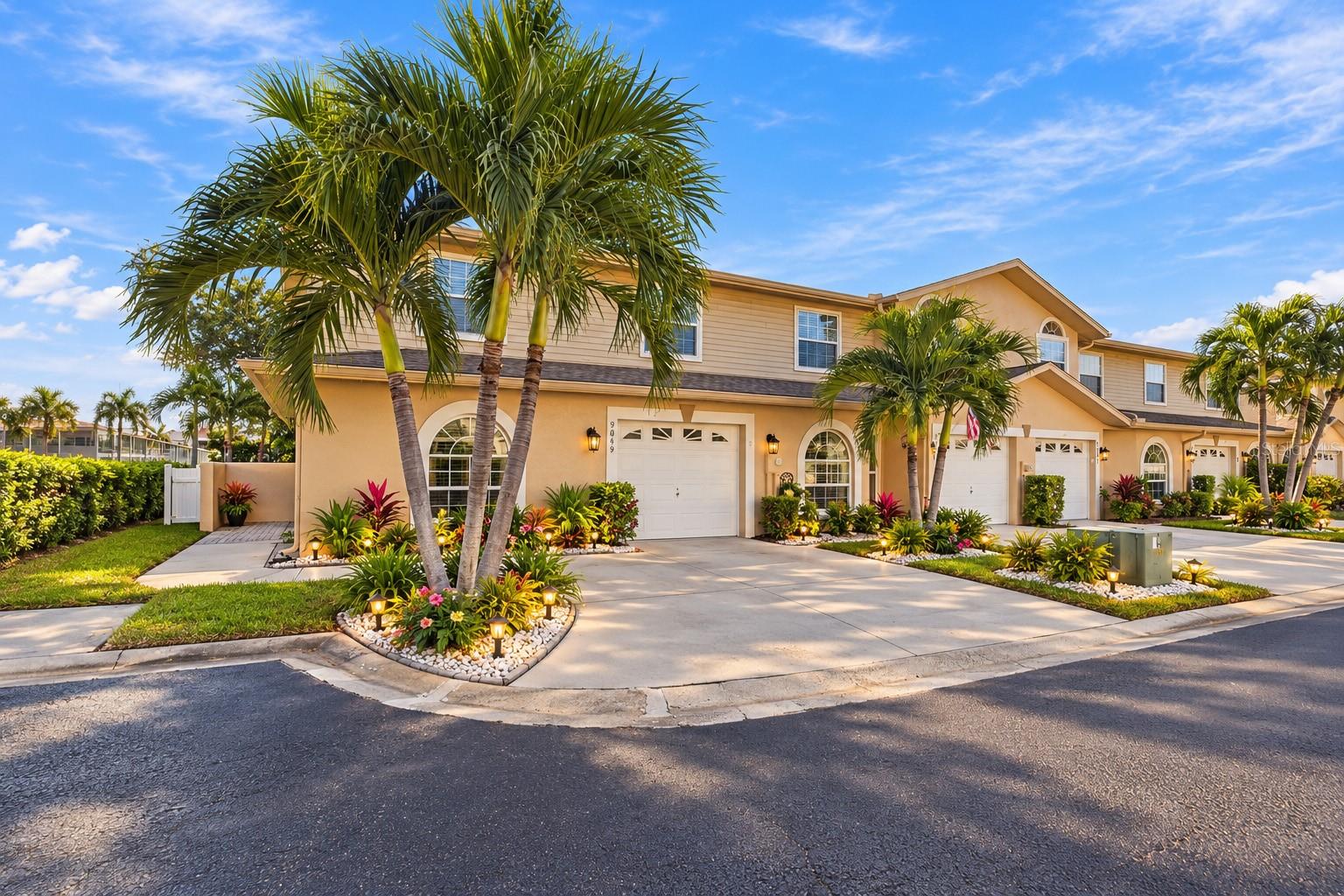 9049 ANTIGUA DRIVE, Seminole, FL 33777 9049 ANTIGUA DRIVE, Seminole, FL 33777