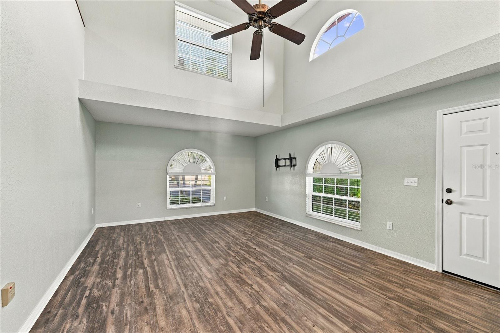 9049 ANTIGUA DRIVE, Seminole, FL 33777