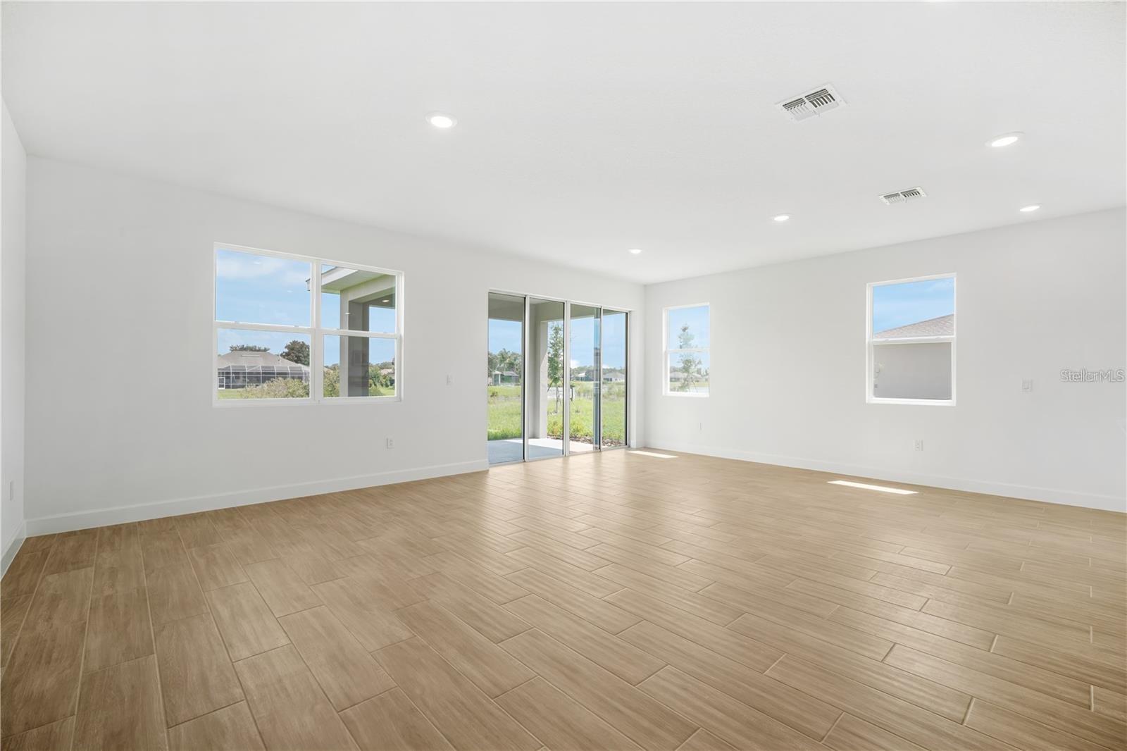 9196 PLAYERS DRIVE, Weeki Wachee, FL 34613