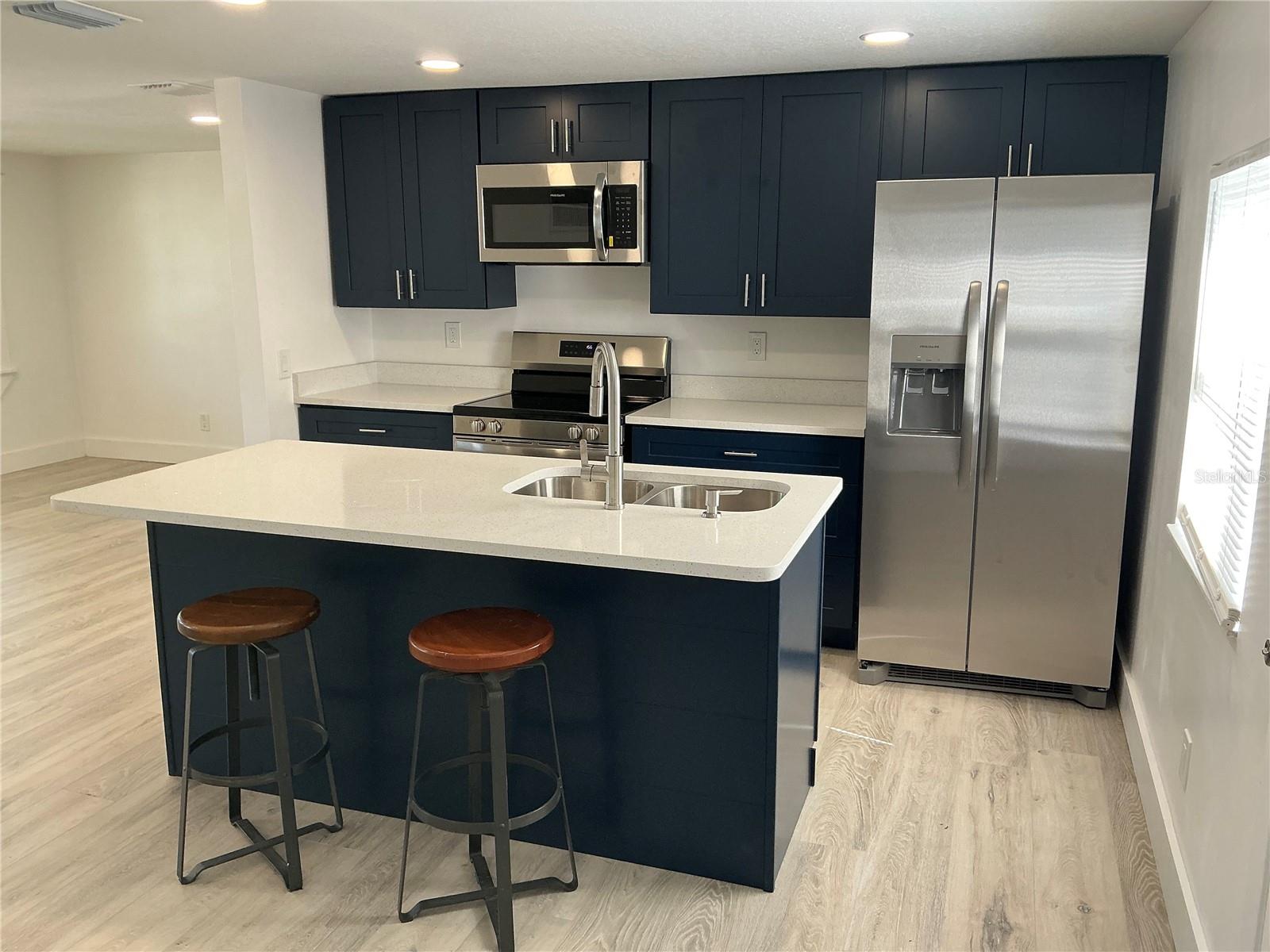 5320 43RD TERRACE N, St Petersburg, FL 33709