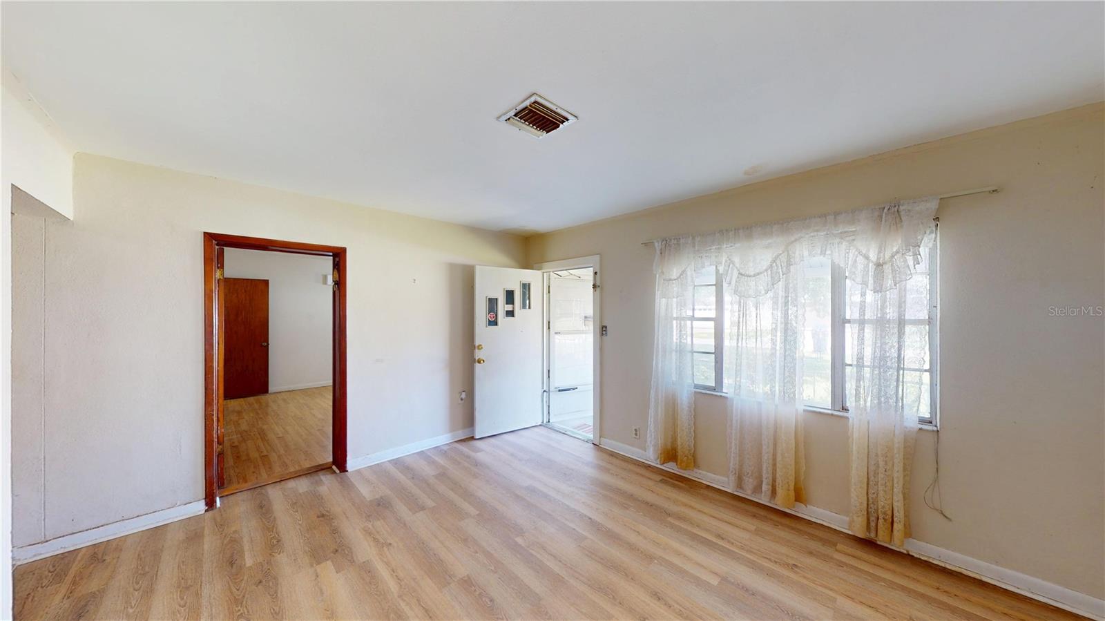 3302 W PAXTON AVENUE, Tampa, FL 33611
