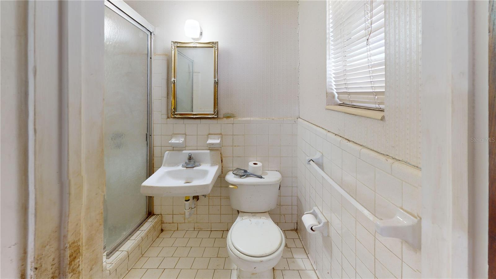 3302 W PAXTON AVENUE, Tampa, FL 33611