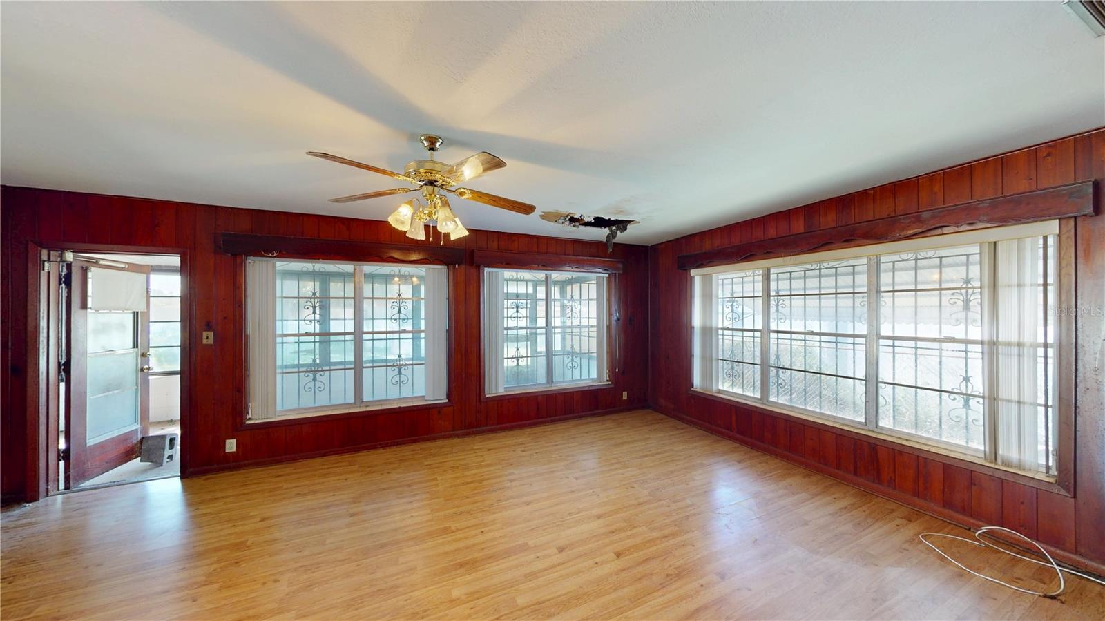 3302 W PAXTON AVENUE, Tampa, FL 33611