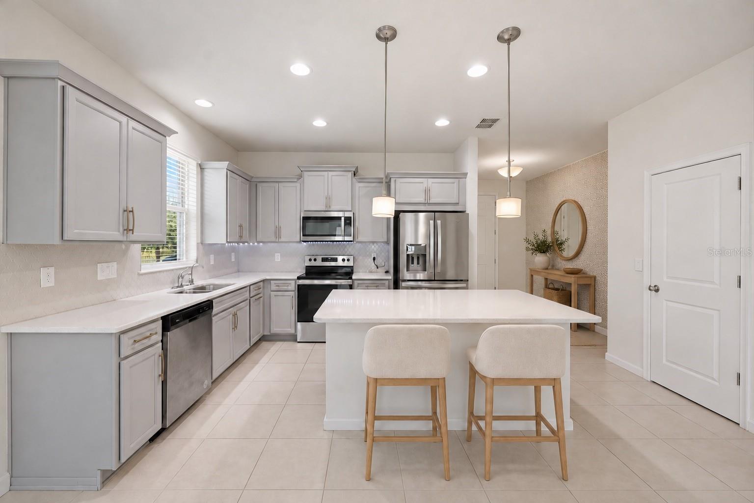 11417 BLUE WOODS DRIVE, Riverview, FL 33569