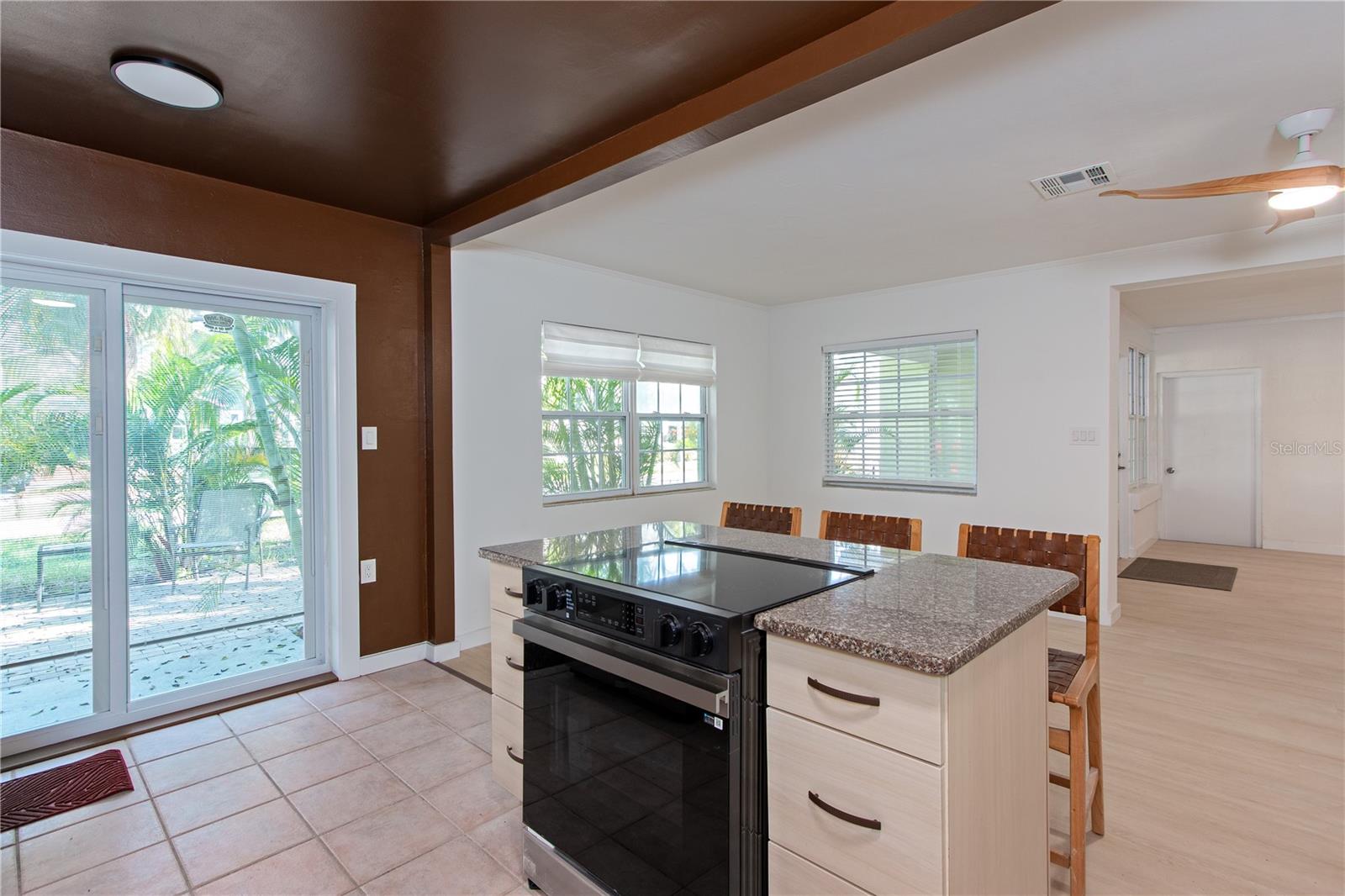 750 BAY ESPLANADE, Clearwater Beach, FL 33767 750 BAY ESPLANADE, Clearwater Beach, FL 33767