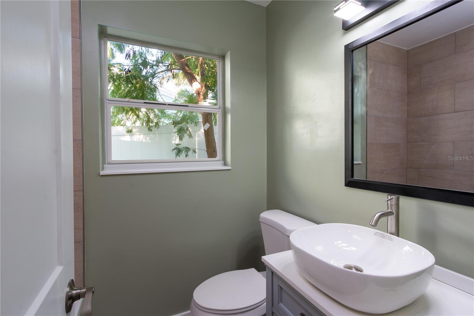 750 BAY ESPLANADE, Clearwater Beach, FL 33767