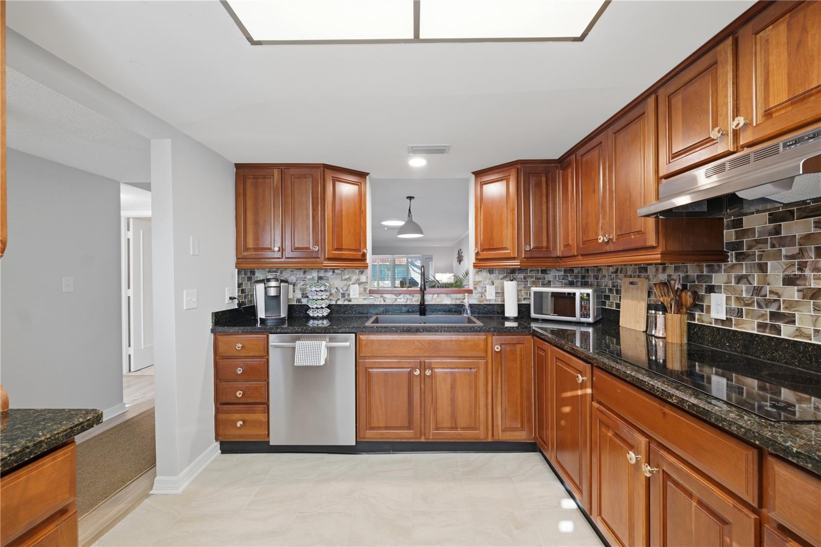 19029 US HIGHWAY 19 N, #18B, Clearwater, FL 33764