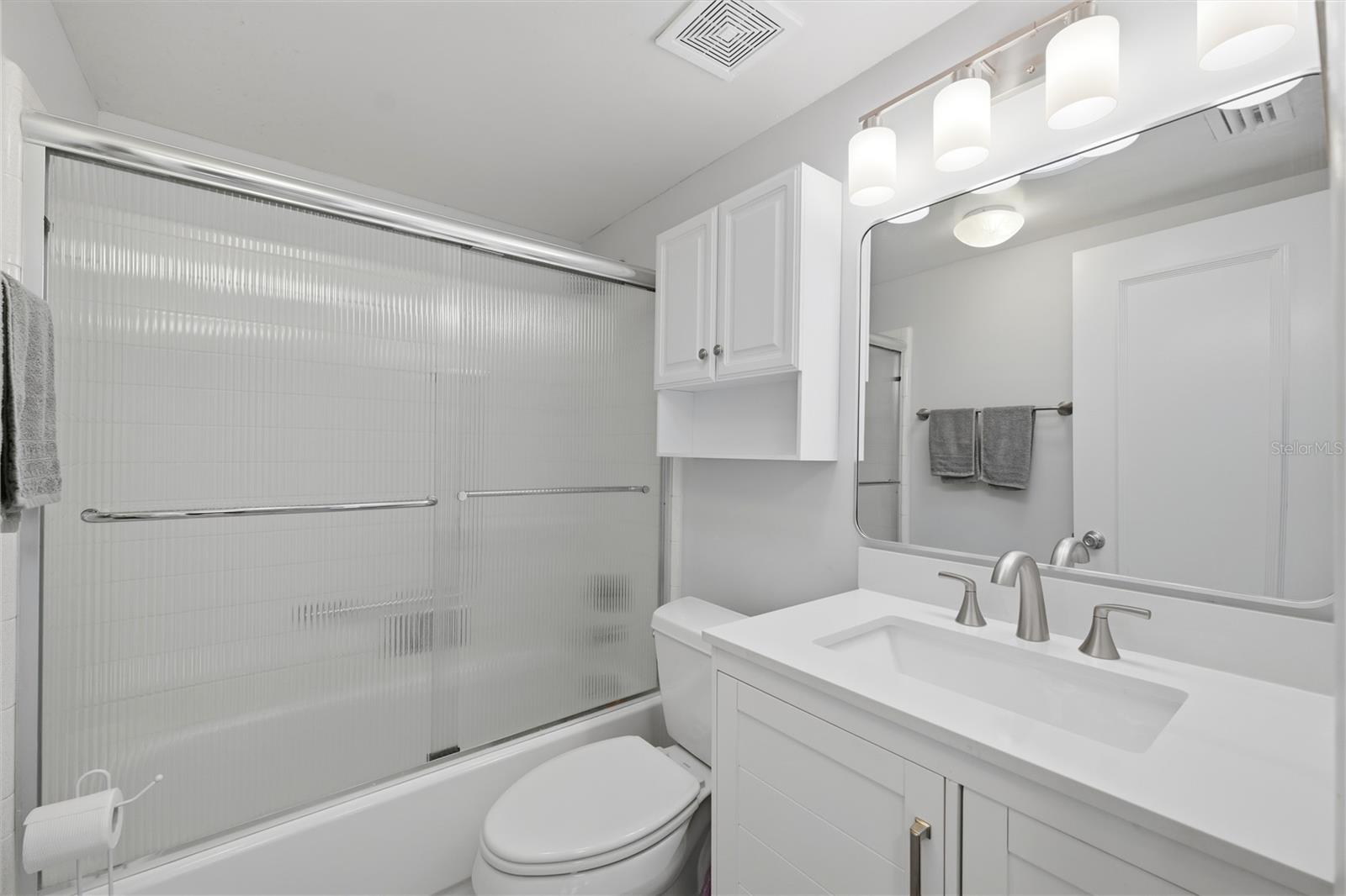 19029 US HIGHWAY 19 N, #18B, Clearwater, FL 33764