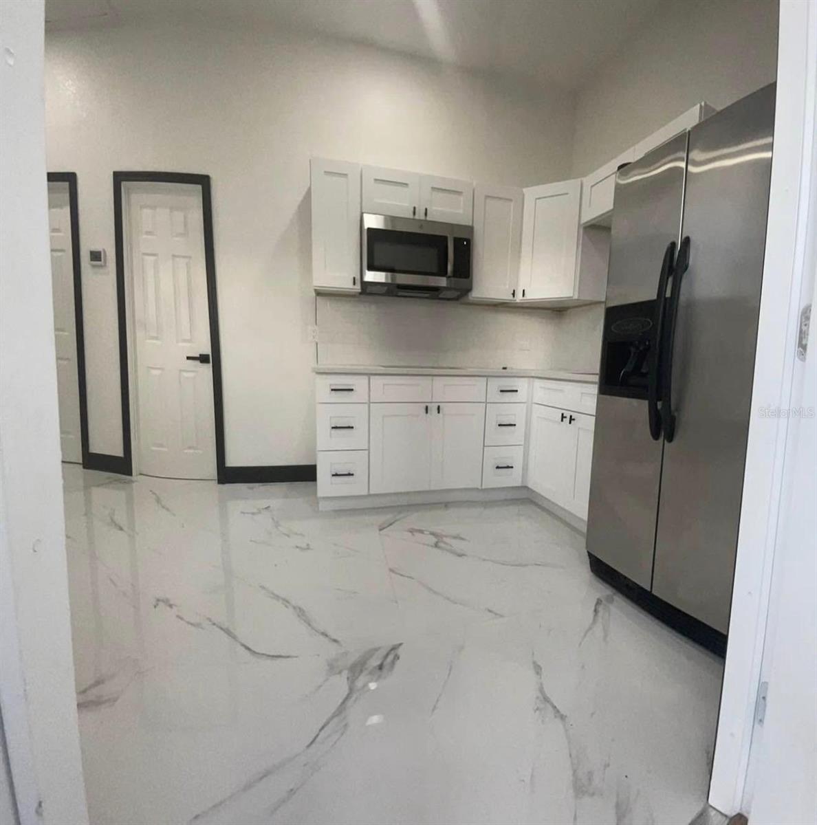 1725 W PERDIZ STREET, Tampa, FL 33612