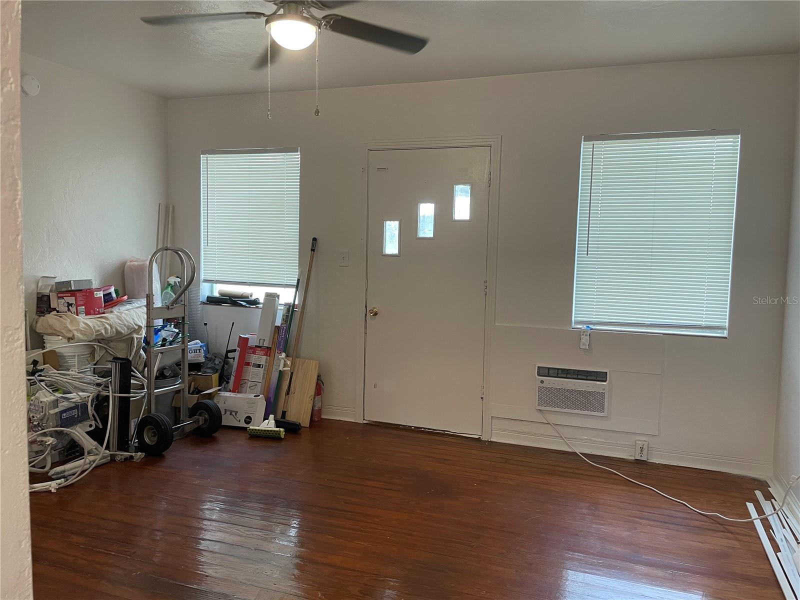712 7TH STREET N, St Petersburg, FL 33701