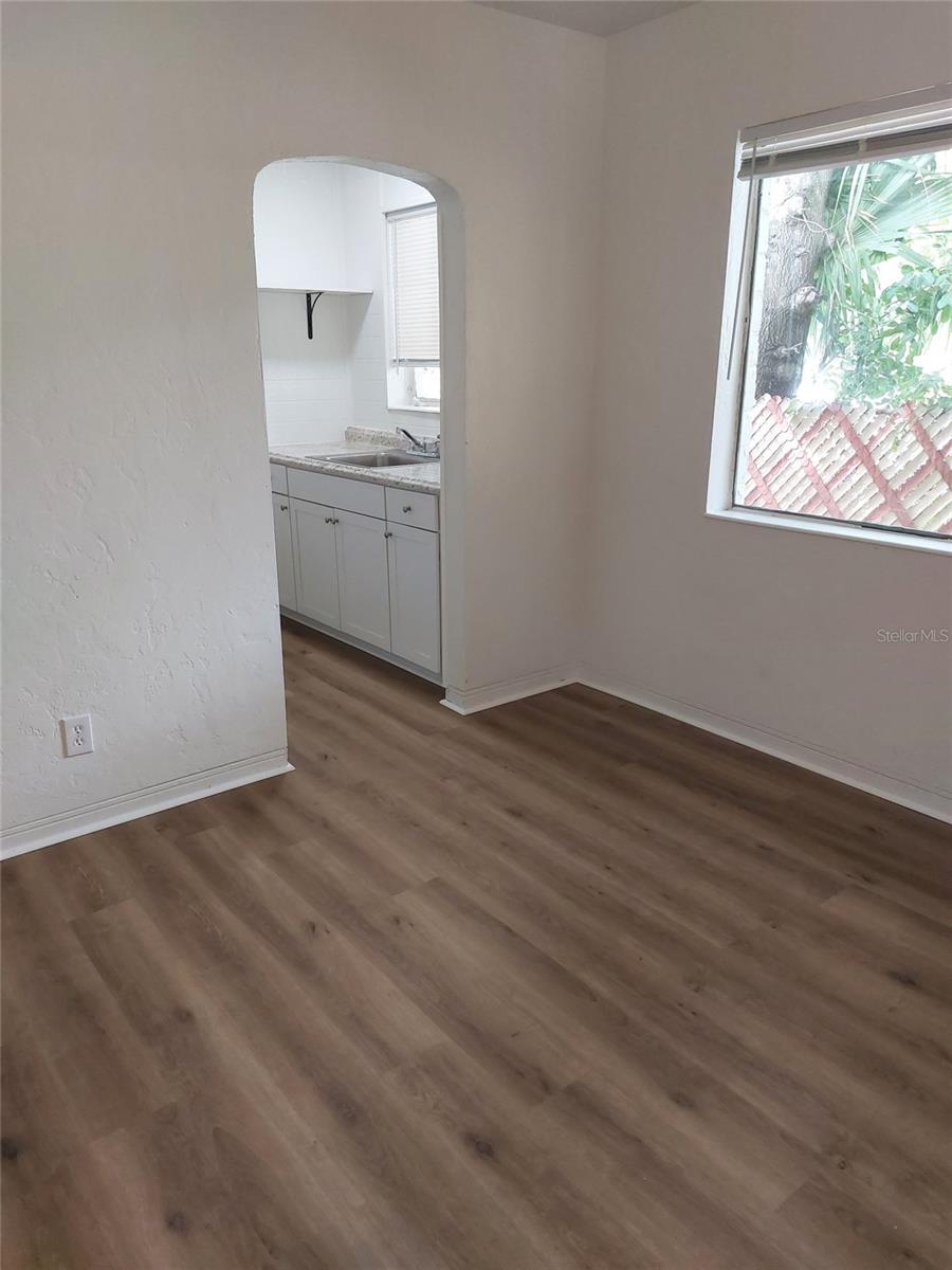 712 7TH STREET N, St Petersburg, FL 33701
