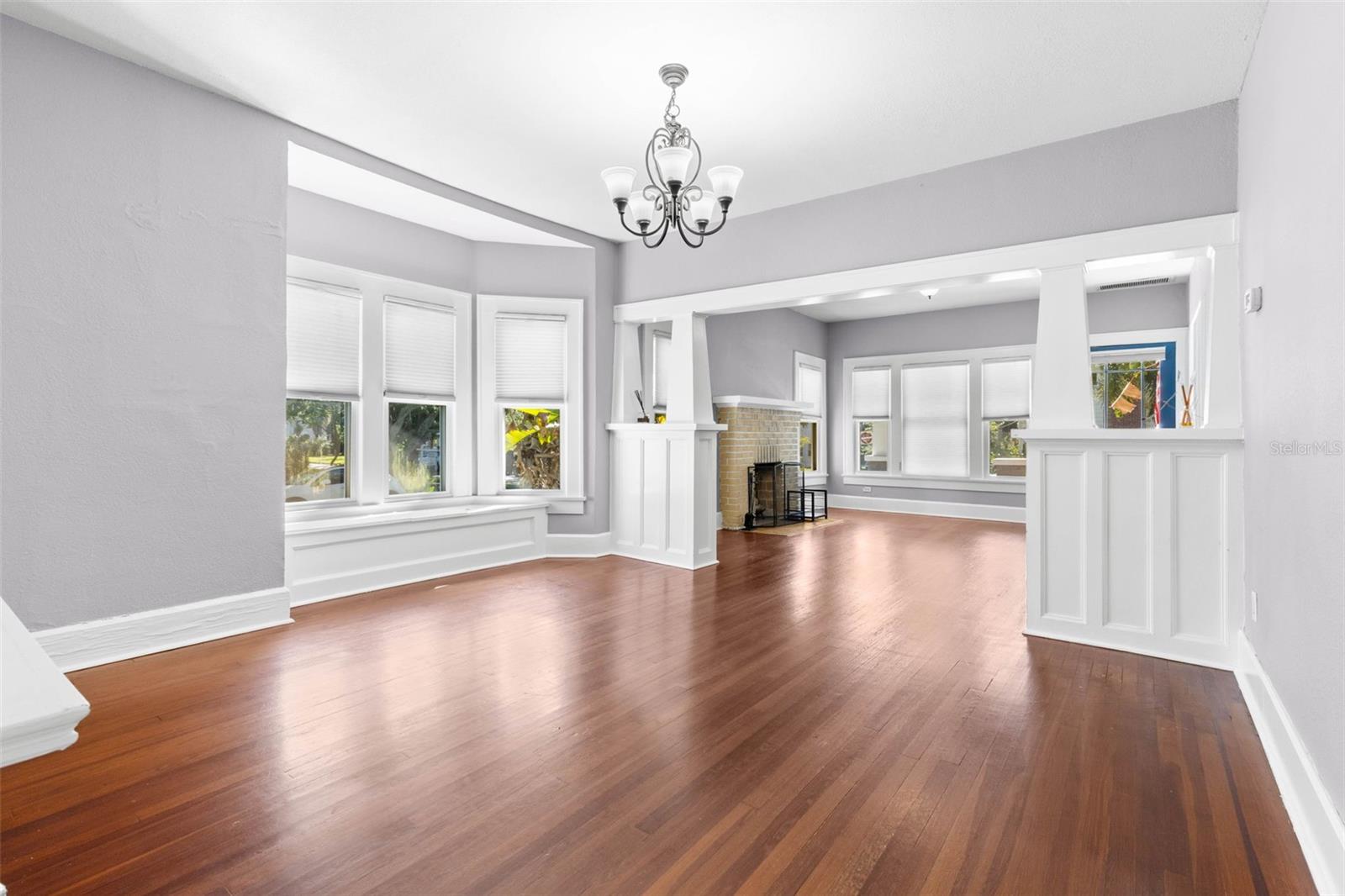 165 11TH AVENUE NE, St Petersburg, FL 33701