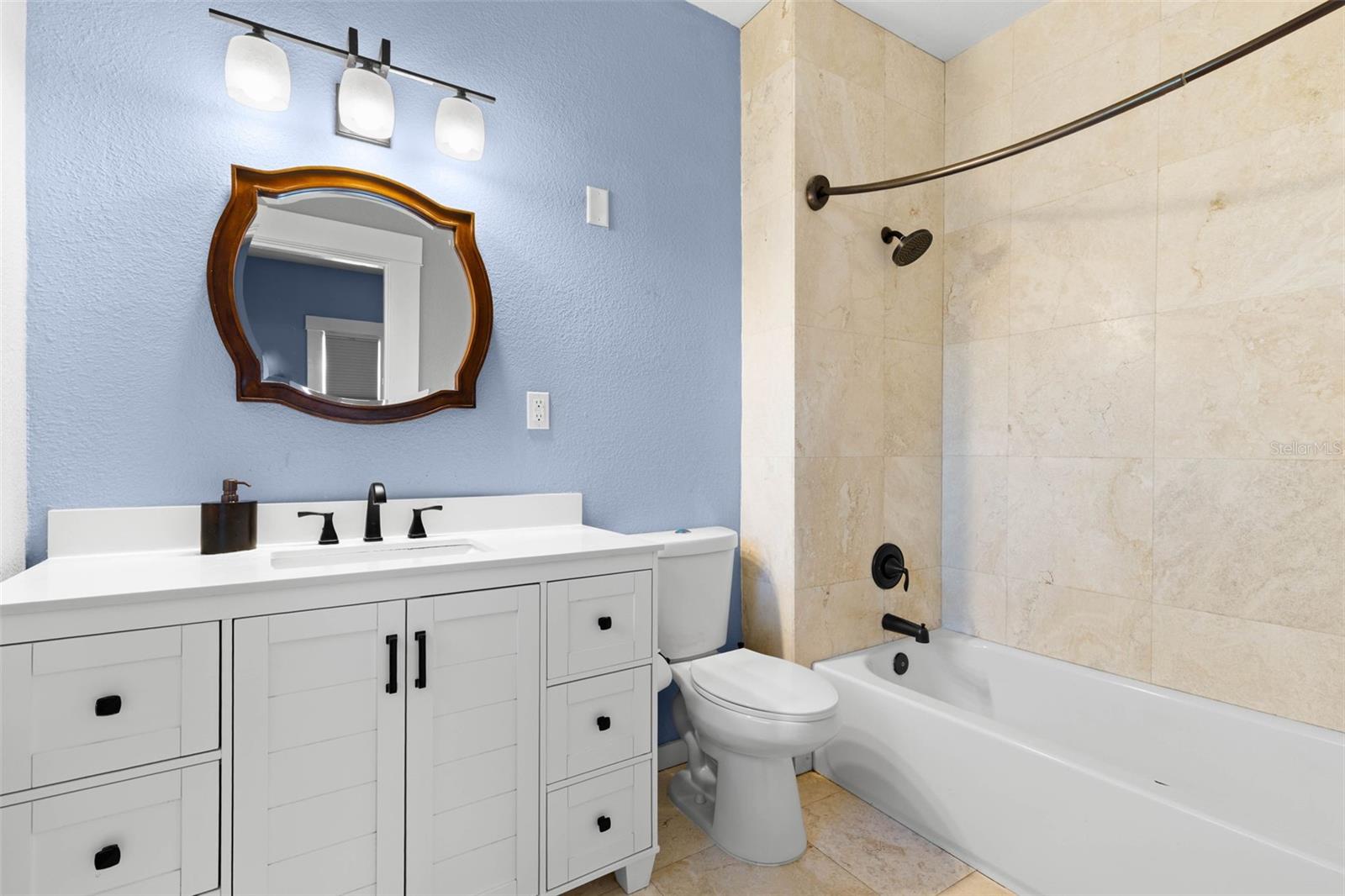 165 11TH AVENUE NE, St Petersburg, FL 33701