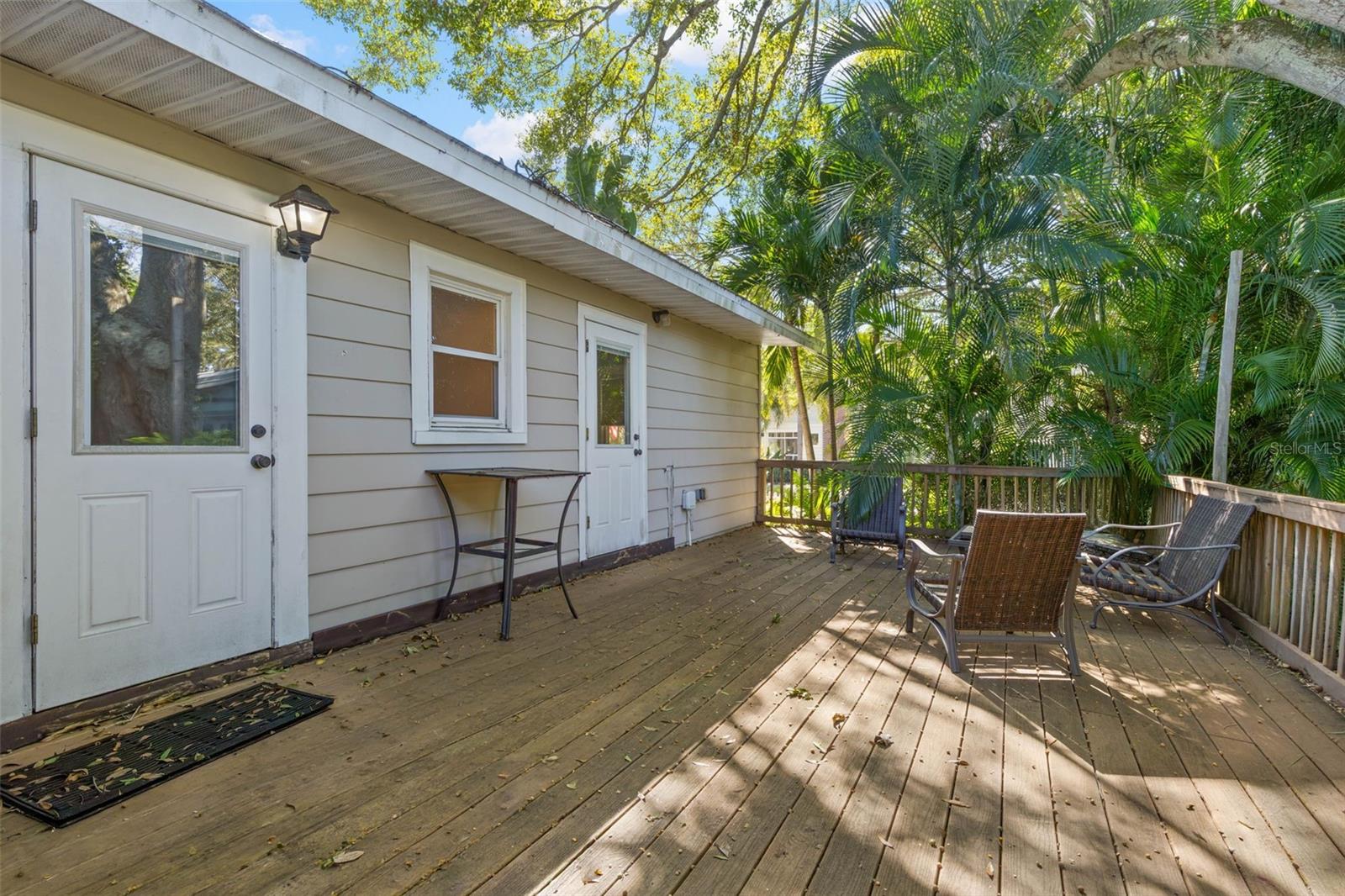 165 11TH AVENUE NE, St Petersburg, FL 33701