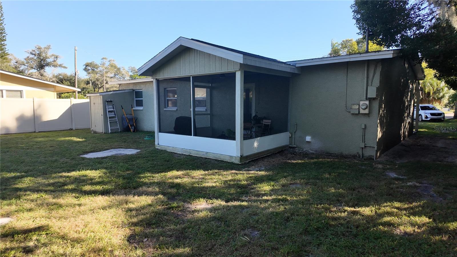 3831 HUDSON LANE, Tampa, FL 33618