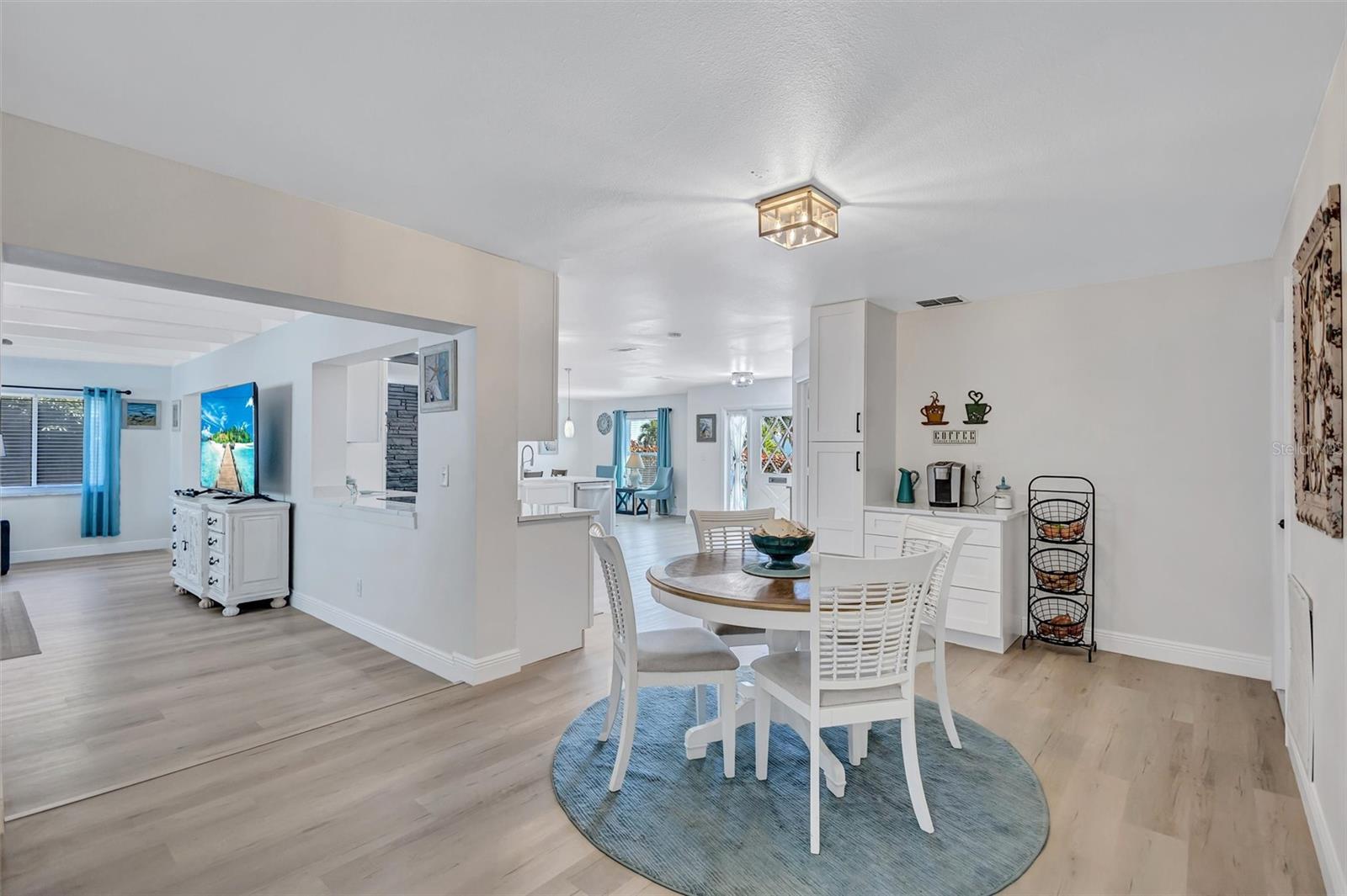 563 LEWIS BOULEVARD SE, St Petersburg, FL 33705