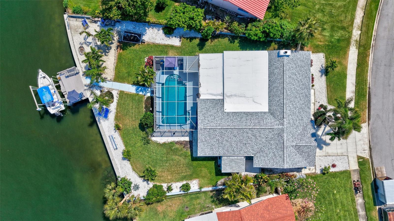 563 LEWIS BOULEVARD SE, St Petersburg, FL 33705