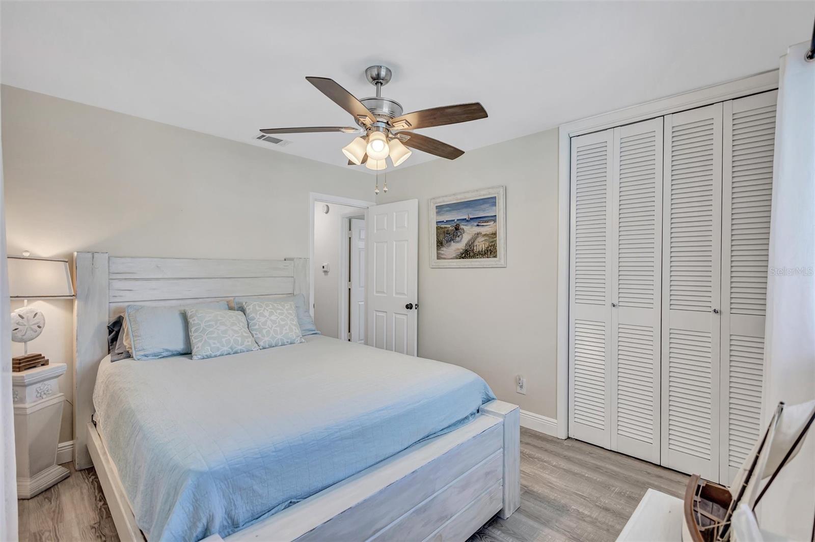 563 LEWIS BOULEVARD SE, St Petersburg, FL 33705