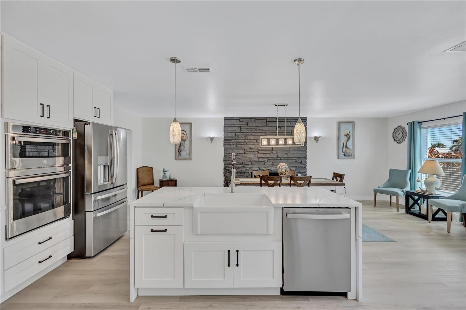 563 LEWIS BOULEVARD SE, St Petersburg, FL 33705 563 LEWIS BOULEVARD SE, St Petersburg, FL 33705